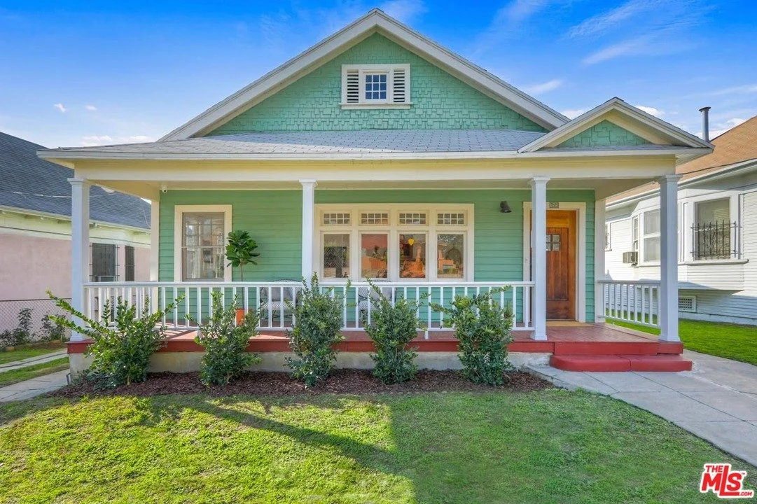 755 E Kensington Rd | $837,500