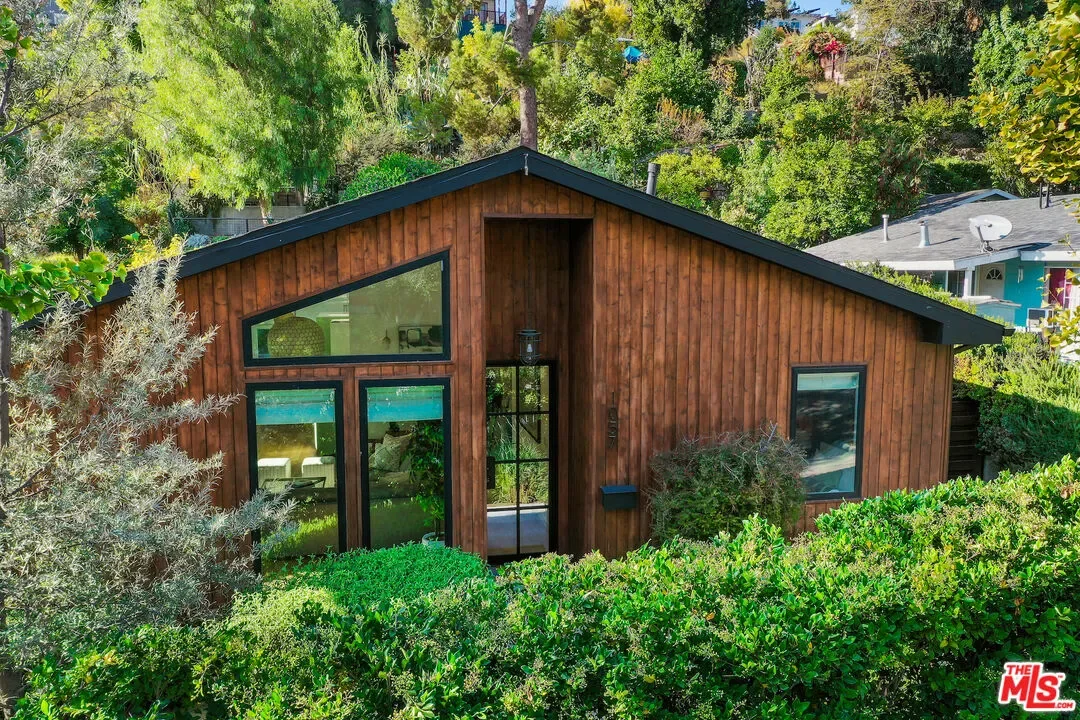 1057 Milwaukee | $1,863,000