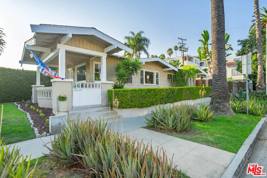 7701 Lexington Ave | $1,400,000