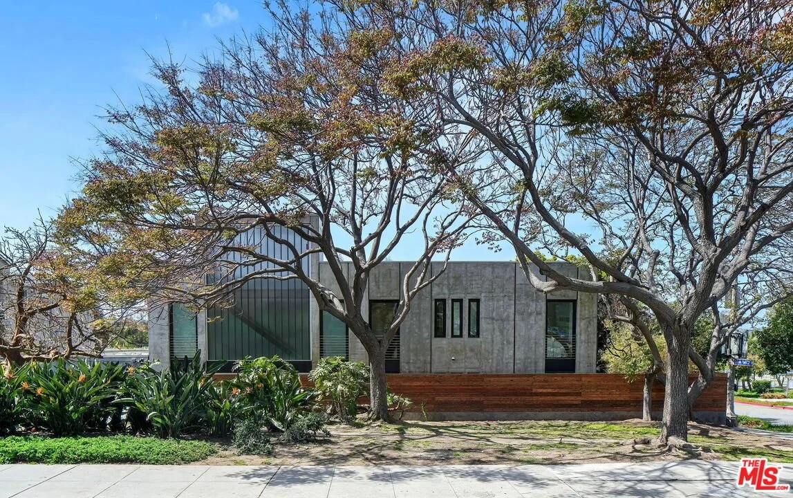 528 Ocean Park | $3,599,000