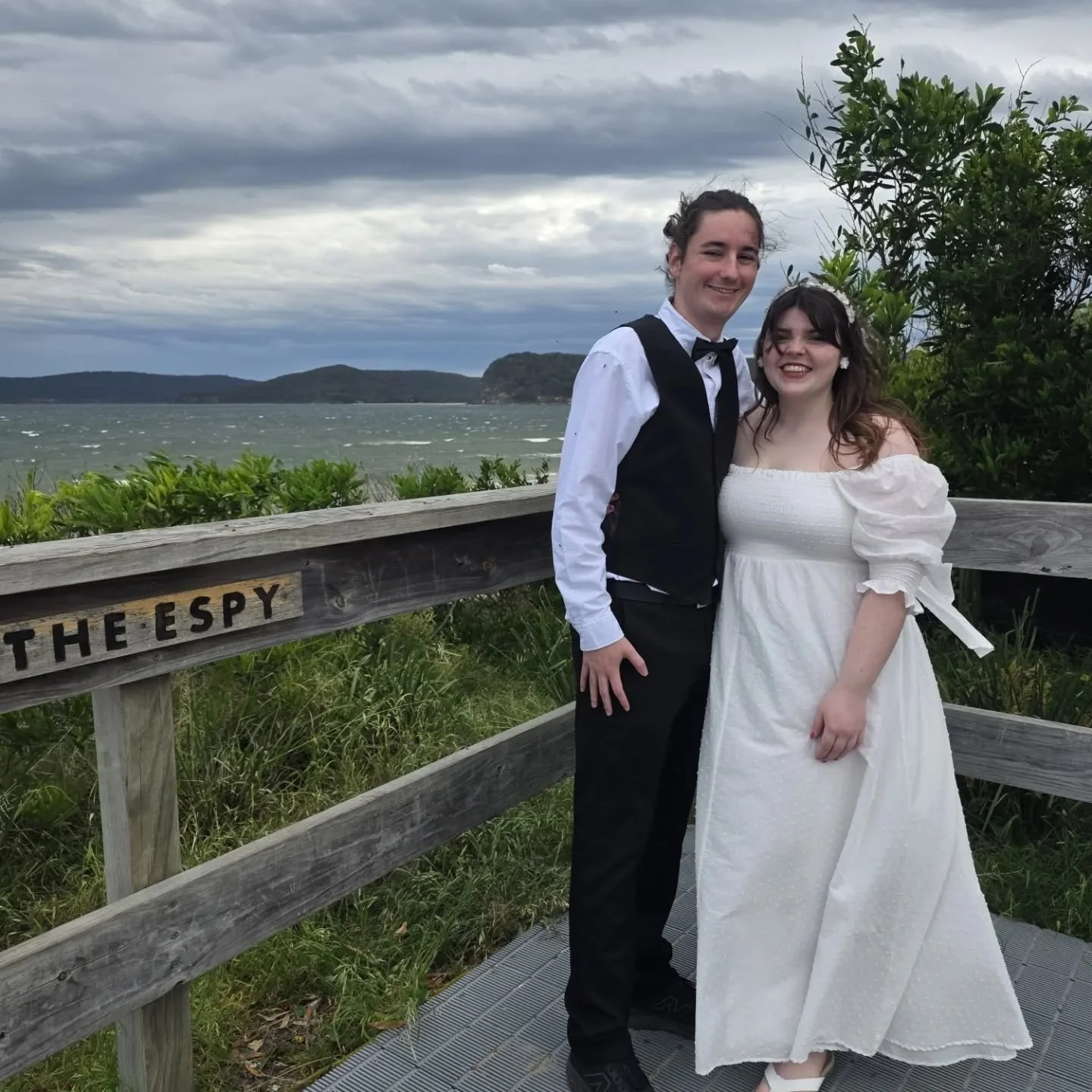 Married these cuties on a windy afternoon at the Espy in Ettalong - the photos are great but we had to go back to their house for the signing due to the wind being wild. No wonder kite surfers love Ettalong 🤣 

Can't wait to see photos of their big 