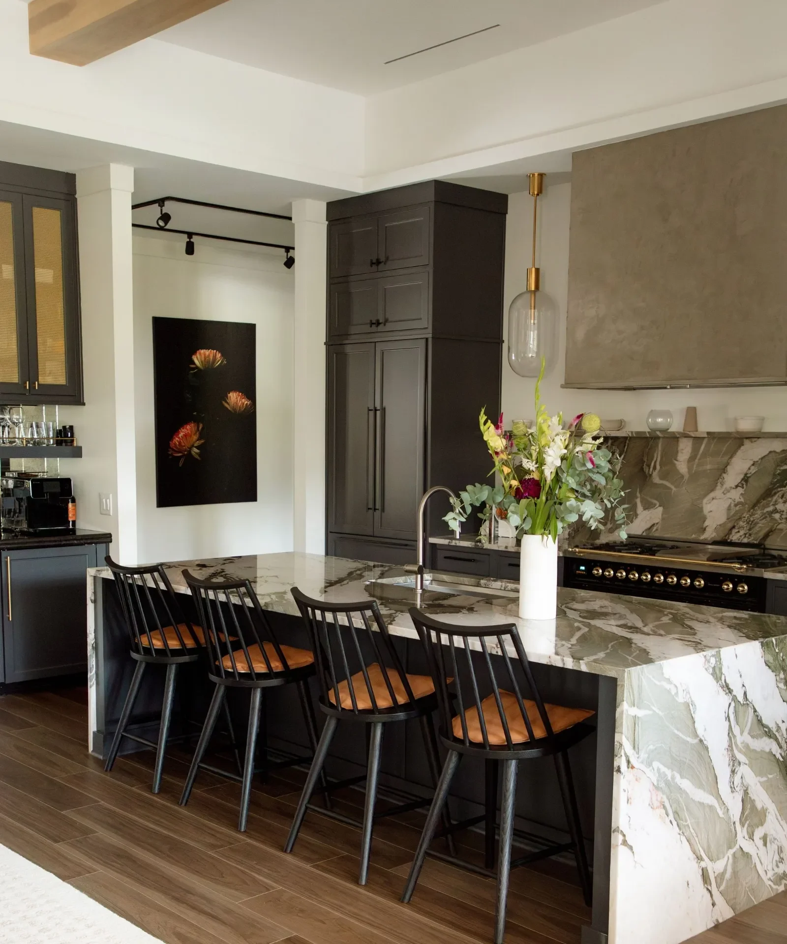 Homes &amp; Gardens: 8 Kitchen Lighting Trends for 2026