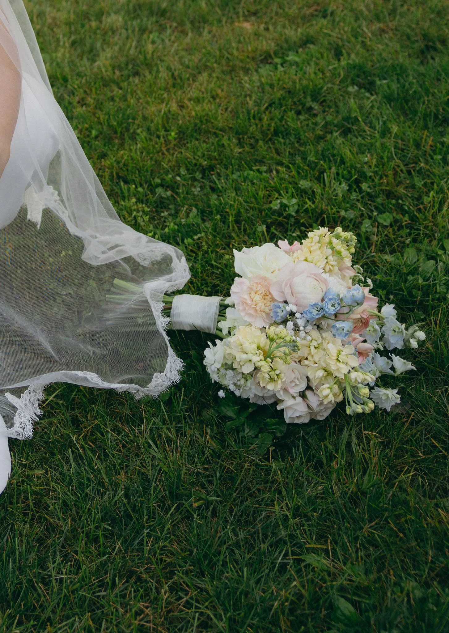 Northern, WI | Alyeska and Grant’s Lakeside Wedding