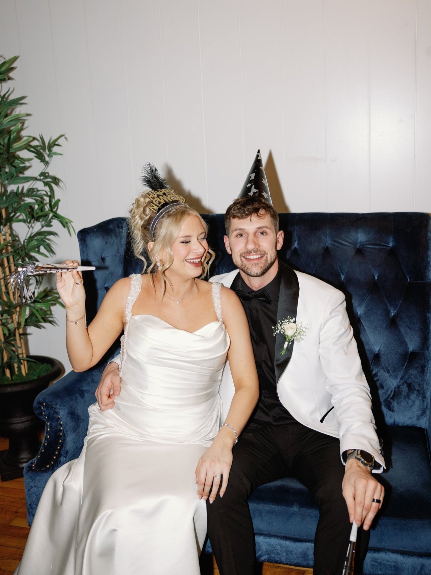 say cheese! 📸

Keywords: [Minneapolis wedding photographer | Twin cities couples photographer | Madison wi elopement photographer | Milwaukee wedding photographer | MN wedding photographer | Minnesota elopement photographer | Wisconsin wedding video