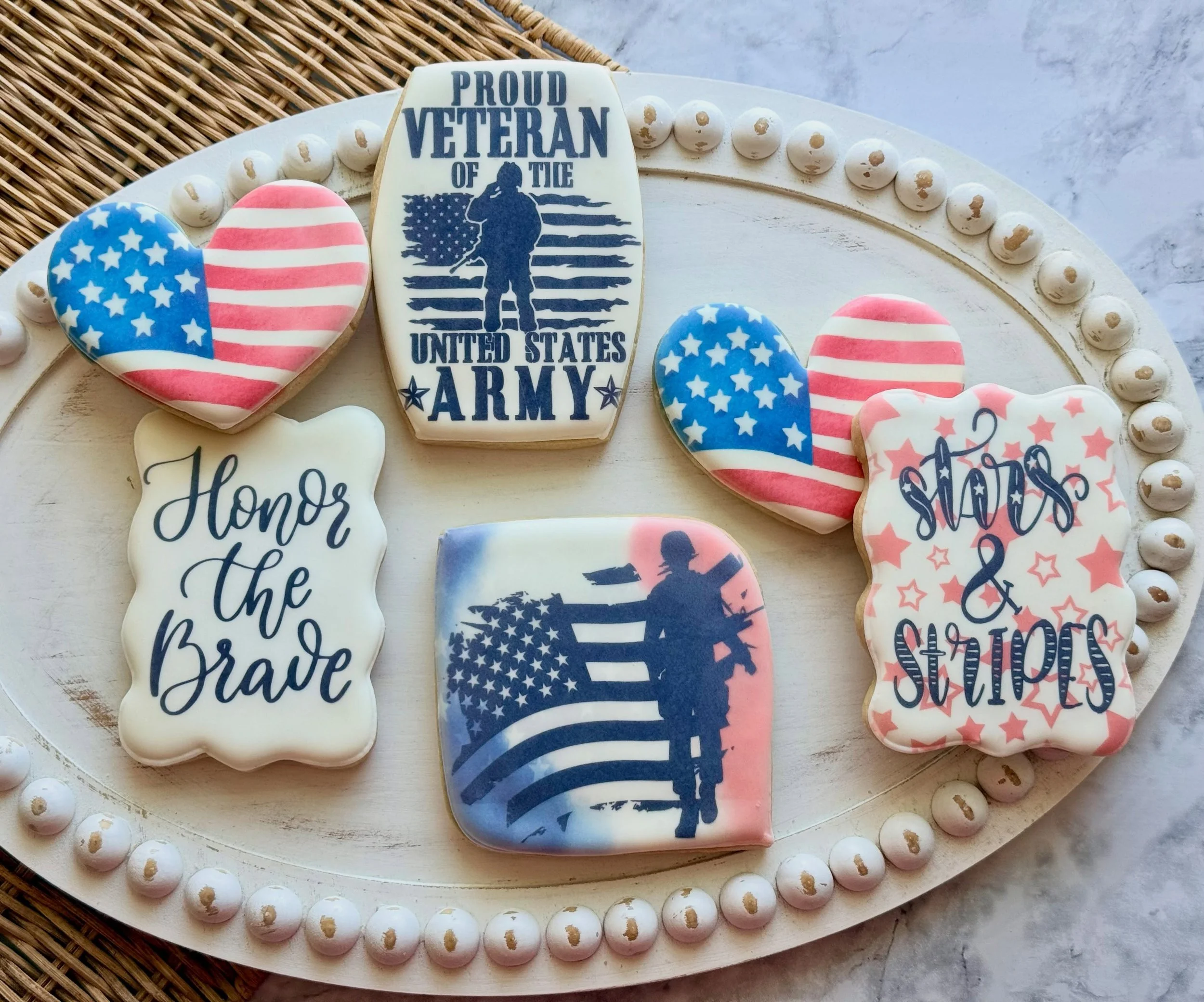 More than a long weekend 🇺🇸
Memorial Day is a time to pause and remember those who made the ultimate sacrifice and the loved ones who continue to honor their memory.

Sharing this Memorial Day cookie set made with gratitude and remembrance ❤️🤍💙
#