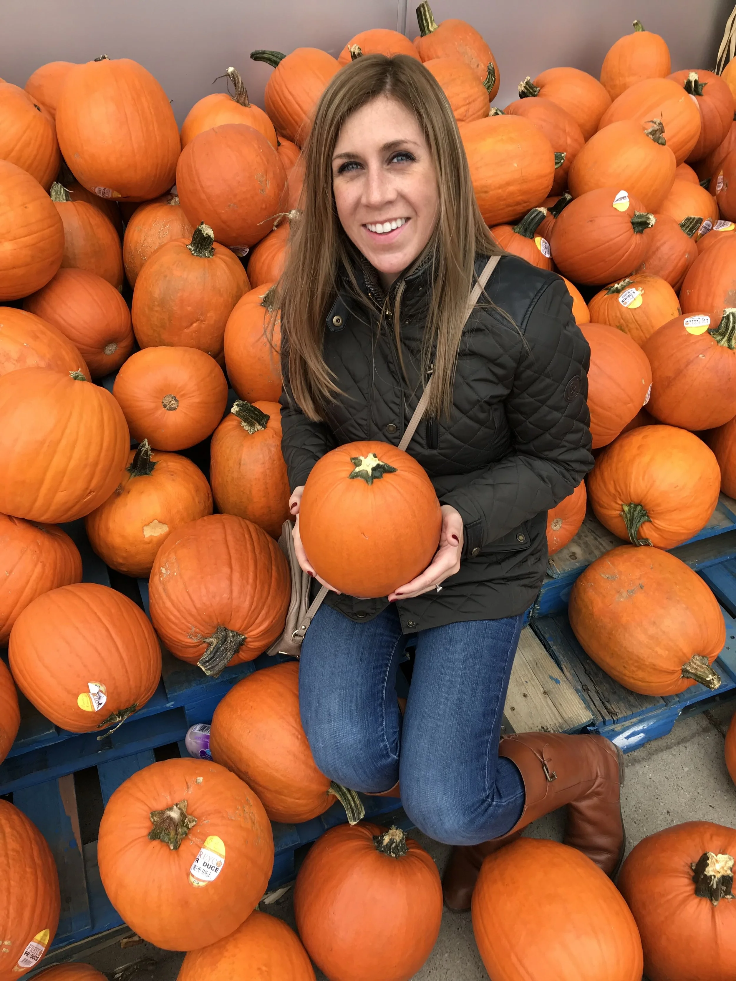 Where Chicago Porch Pumpkin Delivery Concierge all began.  Bringing the love of pumpkins straight from the farm to your porch or local business.