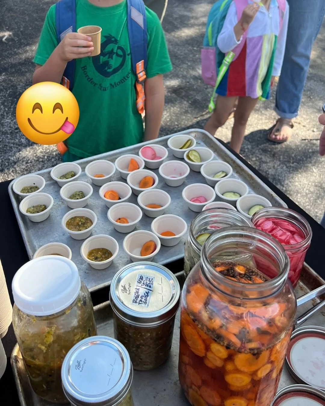 We&rsquo;ve started doing tastings in Garden! 

Families at Back to School Night &amp; our students on Fall Classroom planting day got to try salsas, pesto, pickles of all kinds and many folks tried figs &amp; ground cherries for the first time! 💖 A