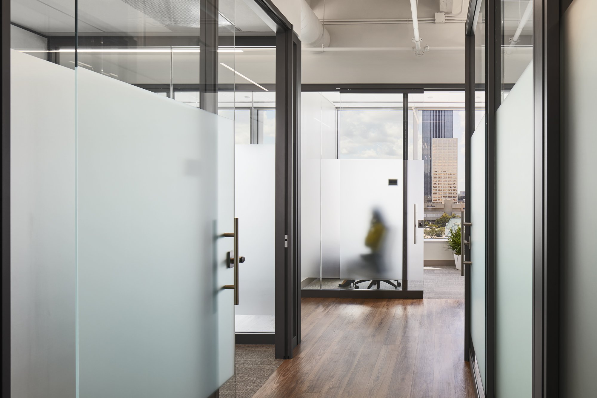 3 Benefits of Running Your Law Firm from a Shared Office Space