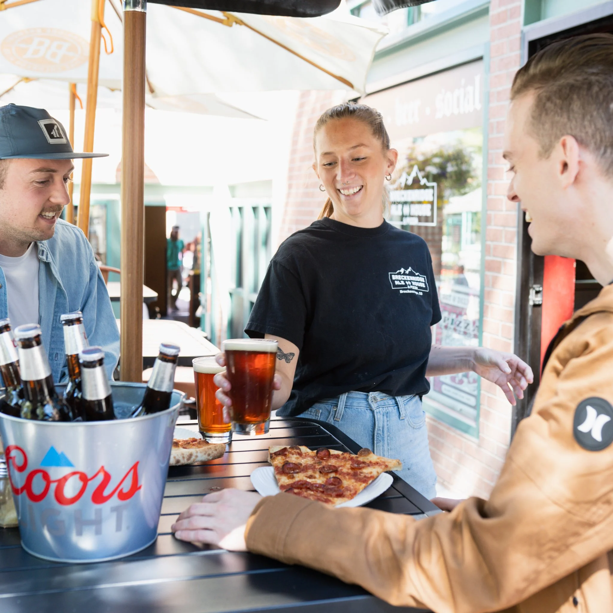 breckalehouse_beerserver-1.jpg