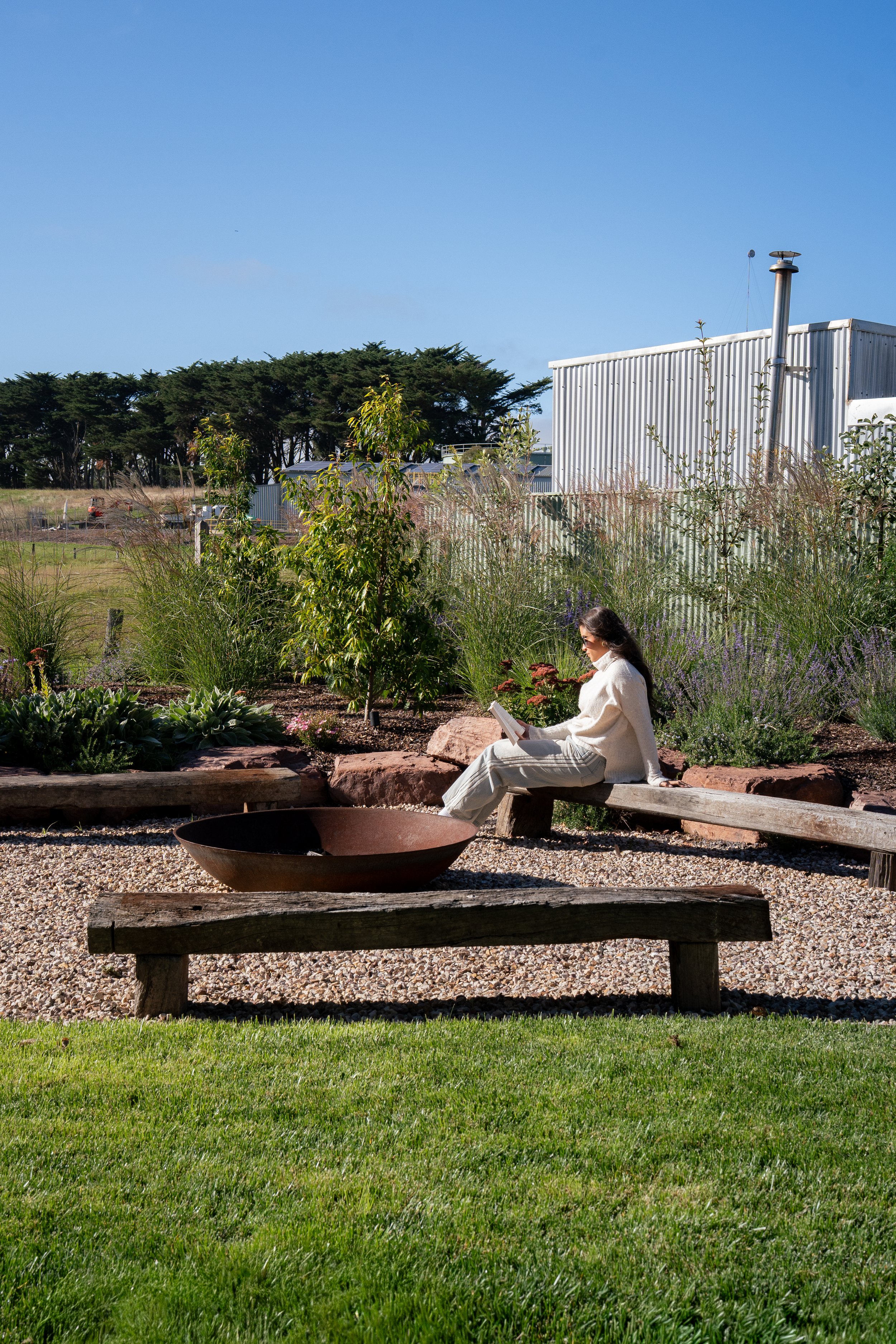 WeddingsWithKostaxWaywardCottageDaylesford-13.jpg