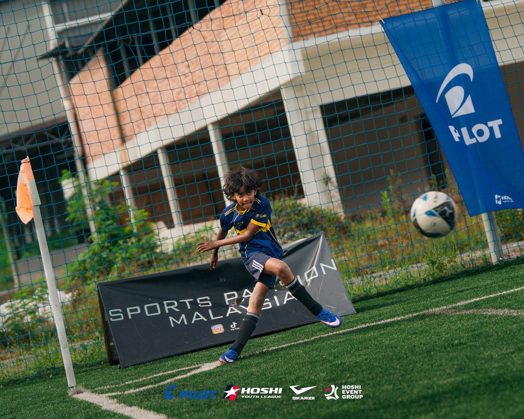 AQS02613-2.jpg