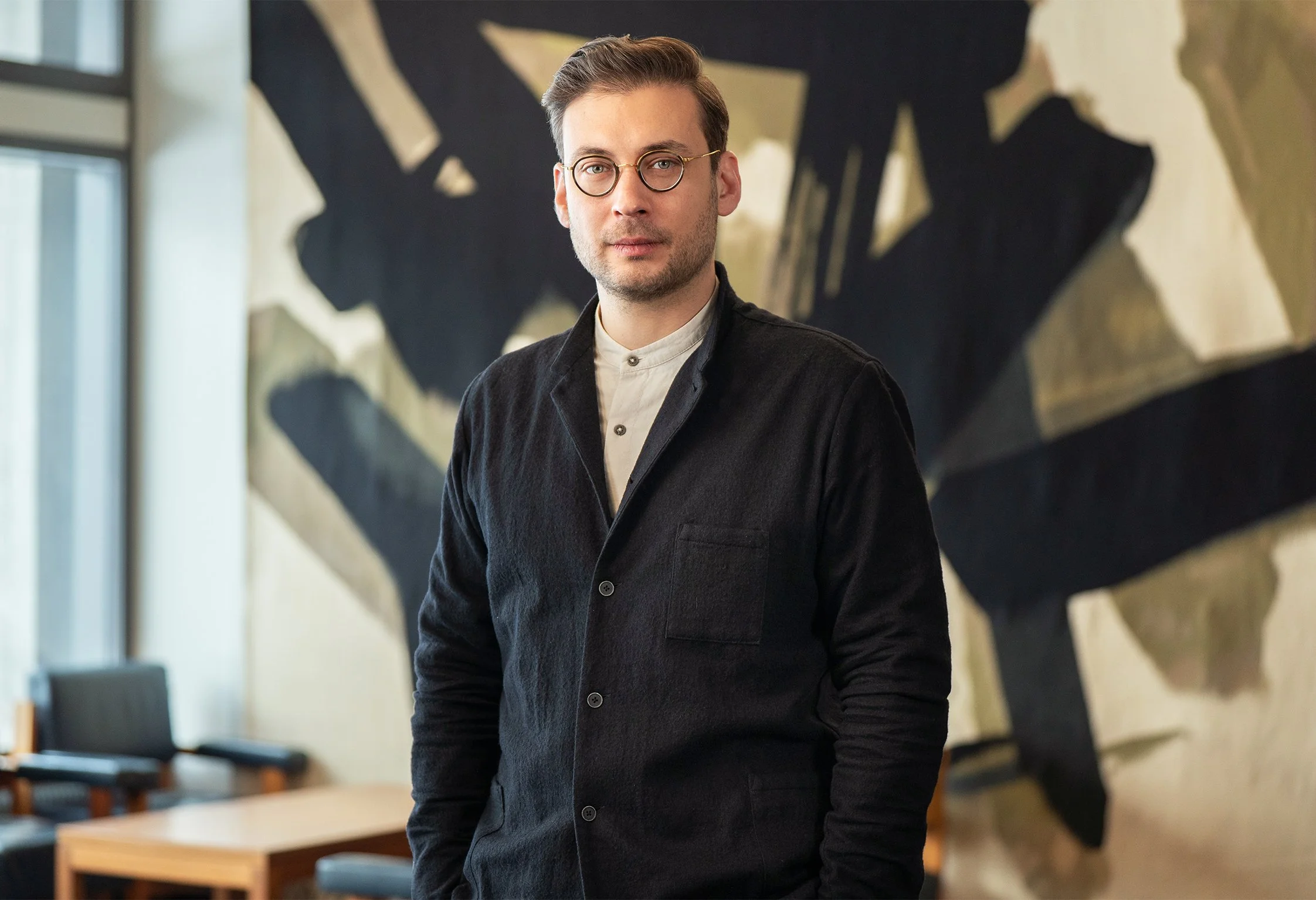 Blagoy Blagoev is Professor of Organization Studies at the University of St.Gallen. An engaged scholar, he advises and speaks on organizational design, change management, strategic foresight, innovation and technology in Germany and beyond.