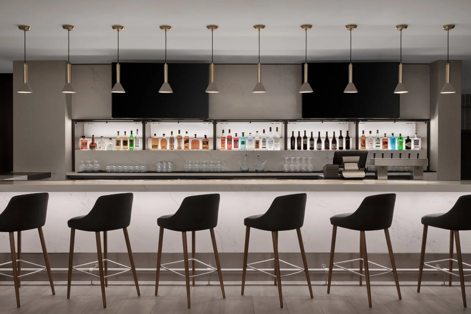 AC_STSAW_AC_Bar_Night.jpg