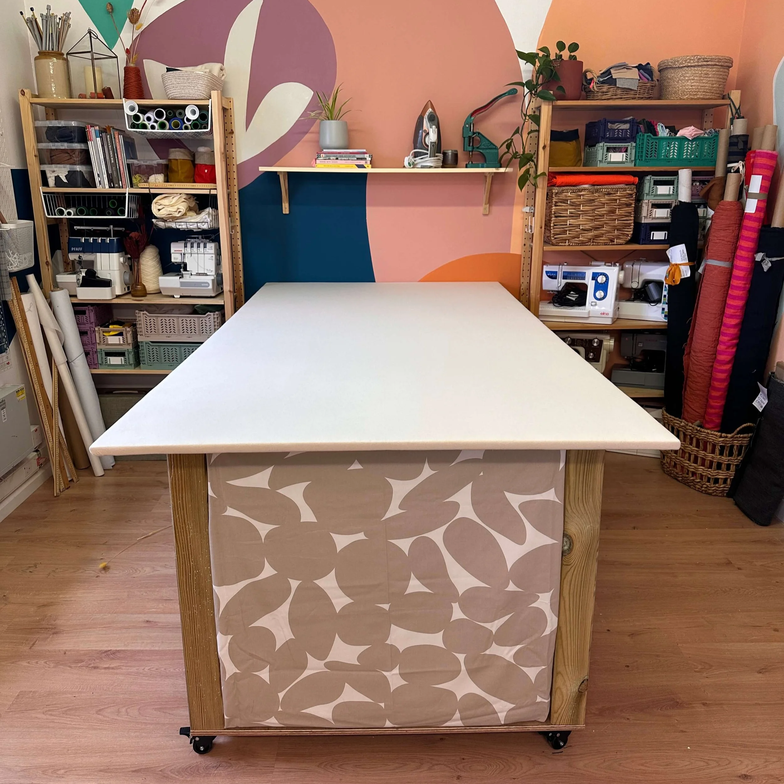 large+cutting+table.png
