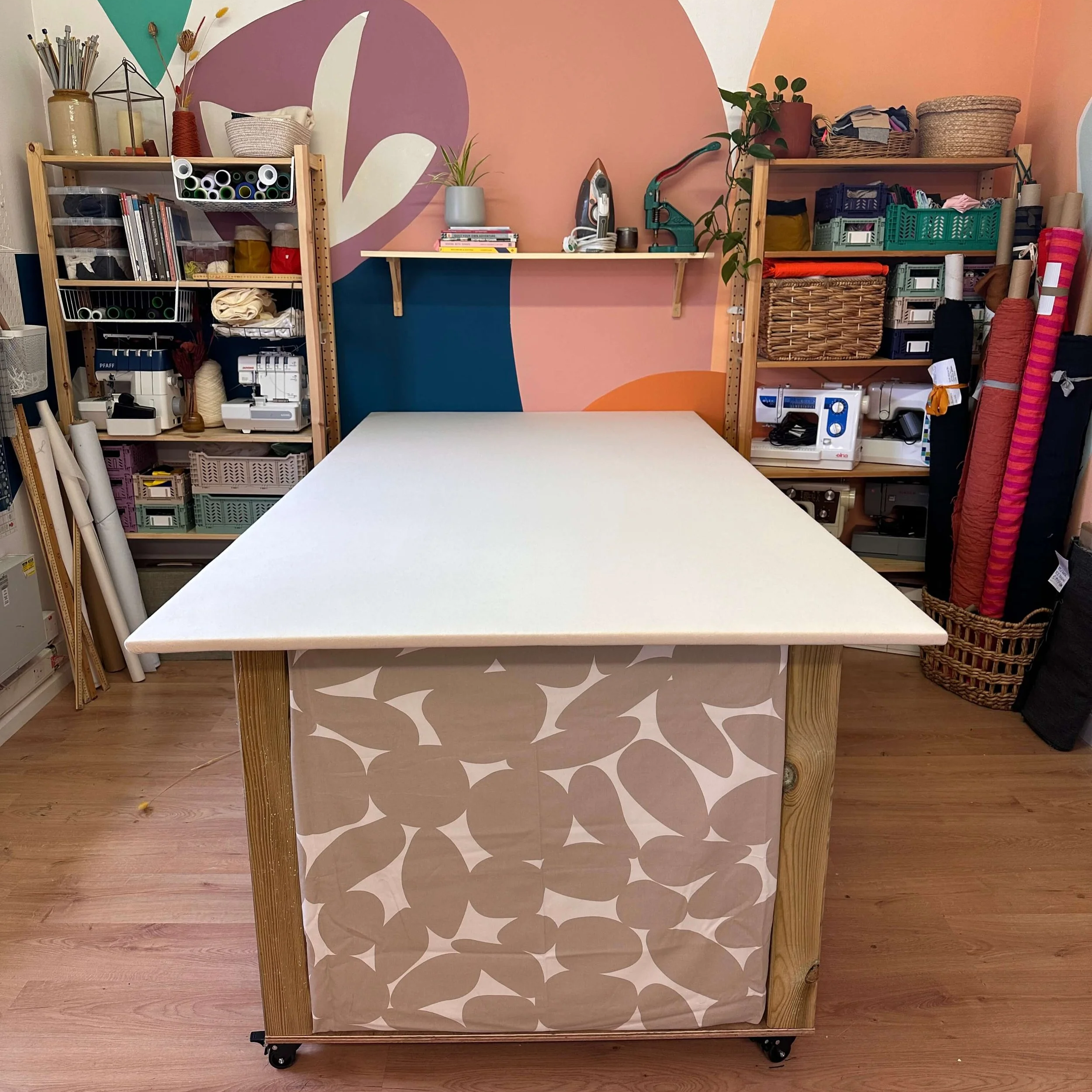 large+cutting+table.png
