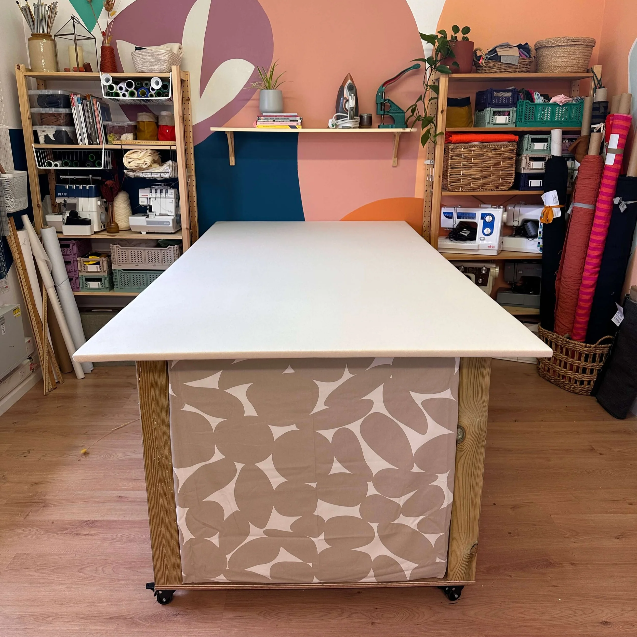 large+cutting+table.png