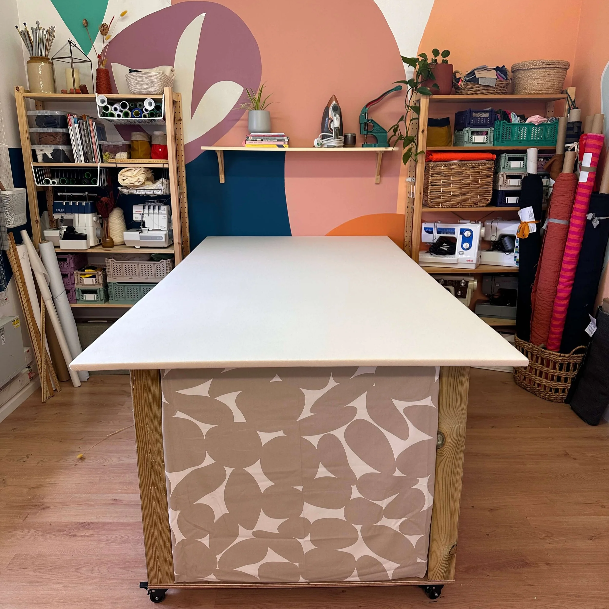 large+cutting+table.png