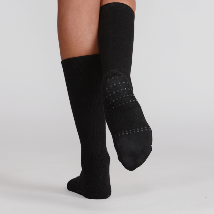 black_compression_socks_2_3.png
