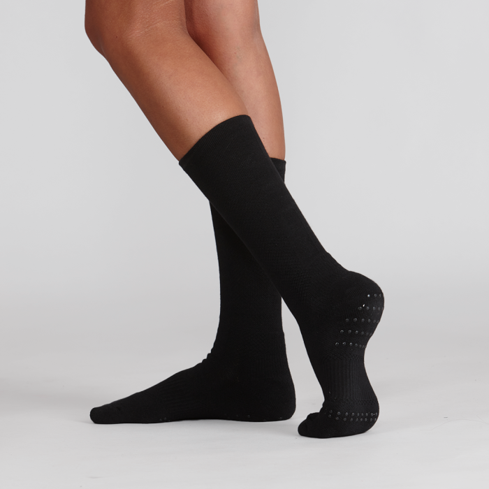 black_compression_socks_4.png