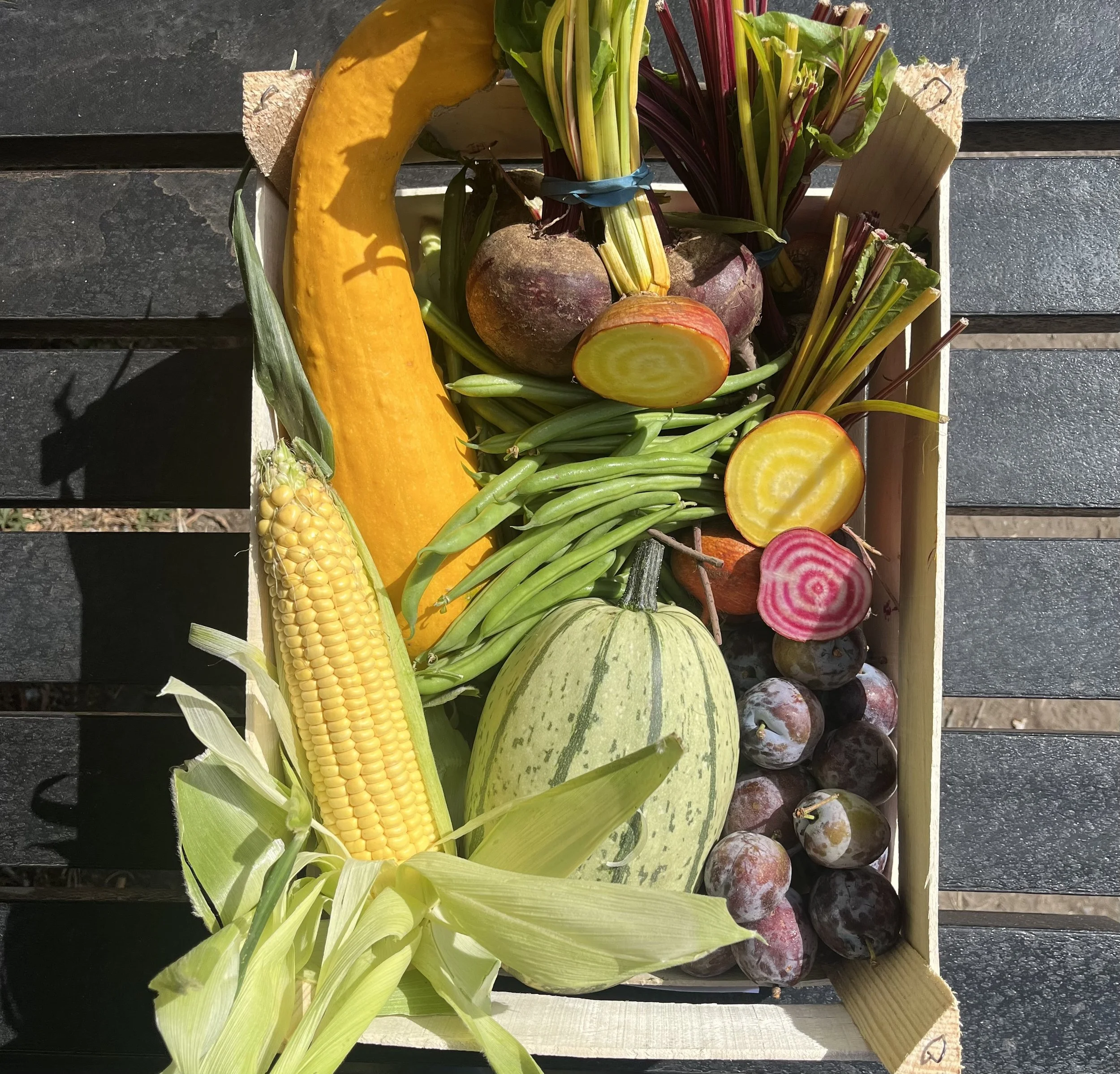 The Benefits of Locally Sourced Ingredients in Workplace Catering