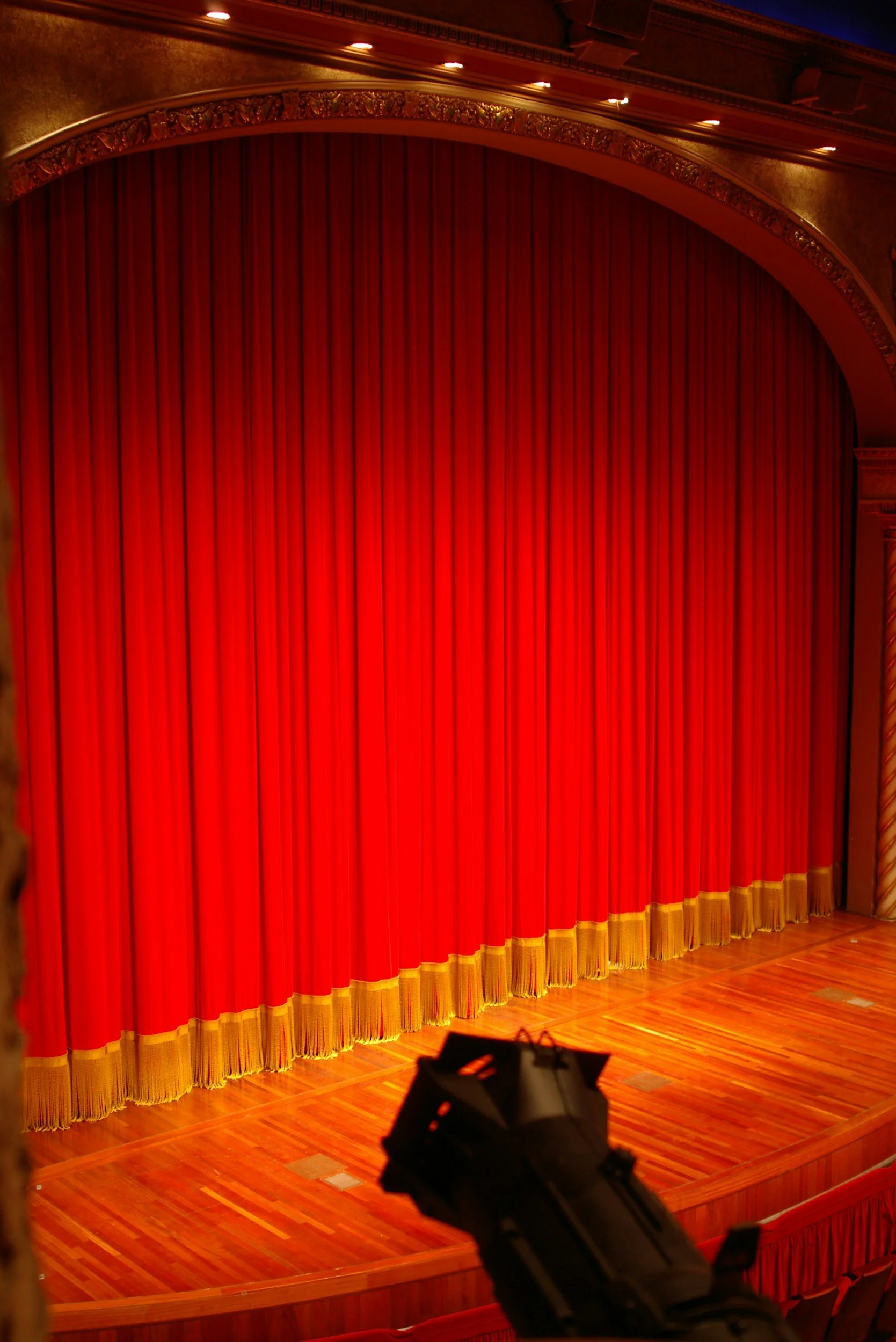 Watch me talk about the Royal Opera House Curtain to Reuters as part of The Royal School of Needlework studio team.