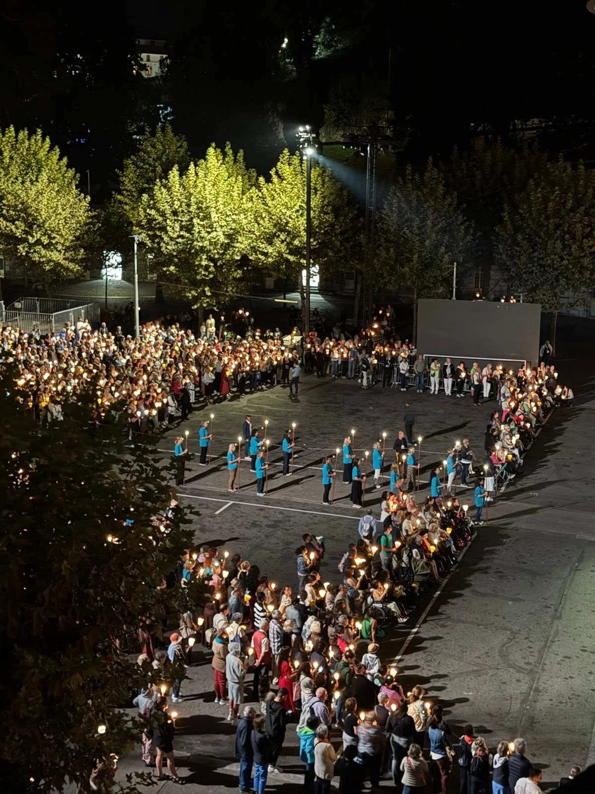 The lourdes procession 1.jpg