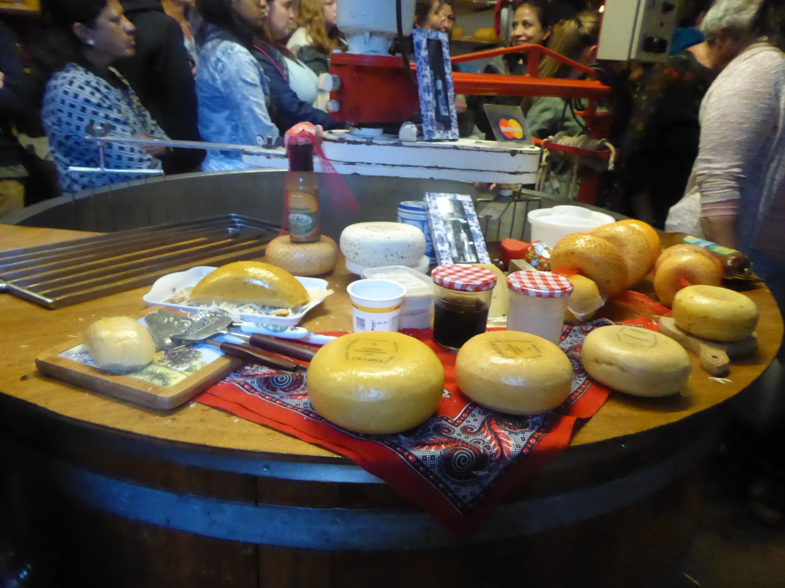 Memory Lane: Amsterdam in 2016 (Cheese, Clogs &amp; Pizza on the Canals)