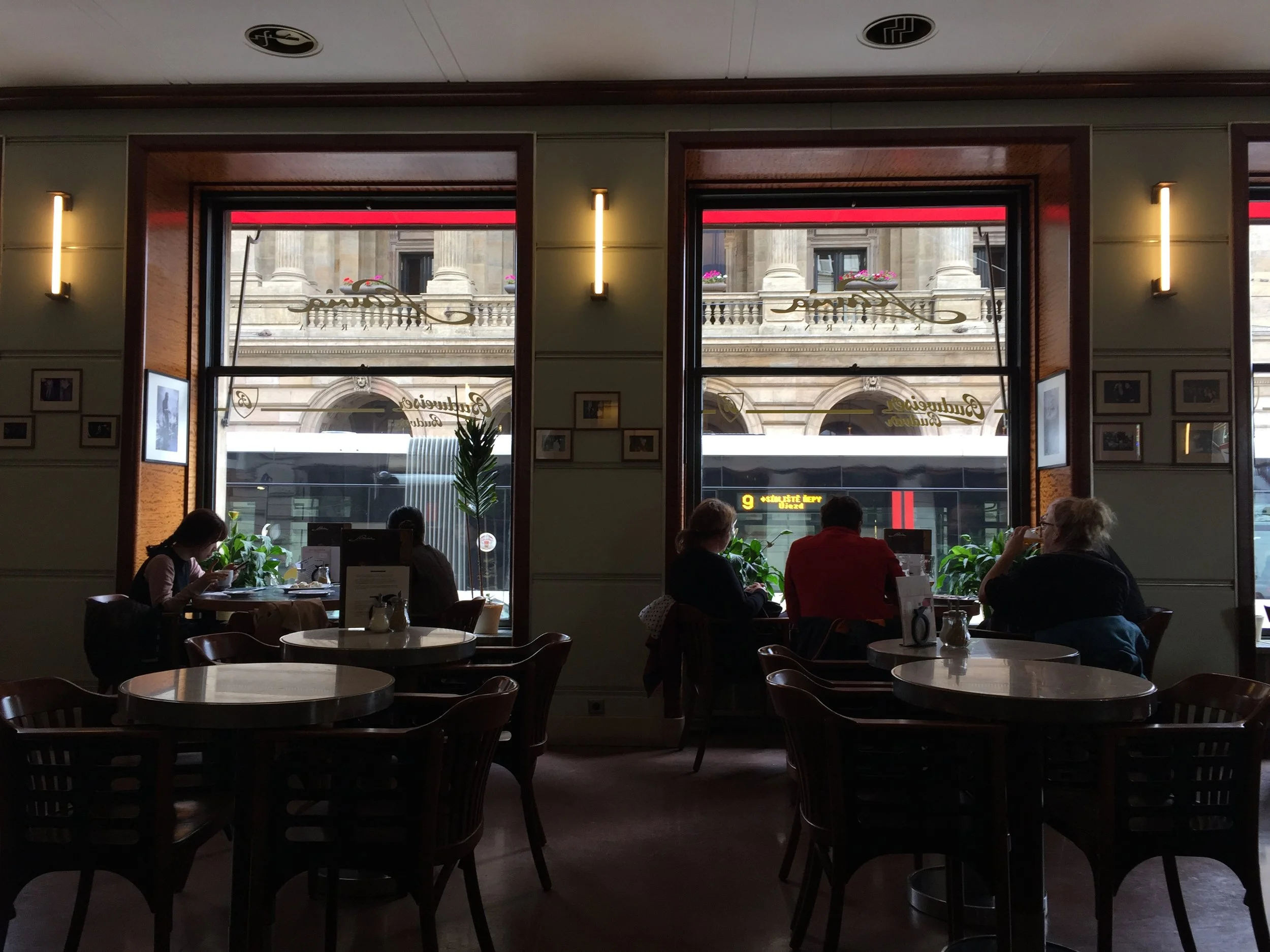 Kavárna Slavia, Prague