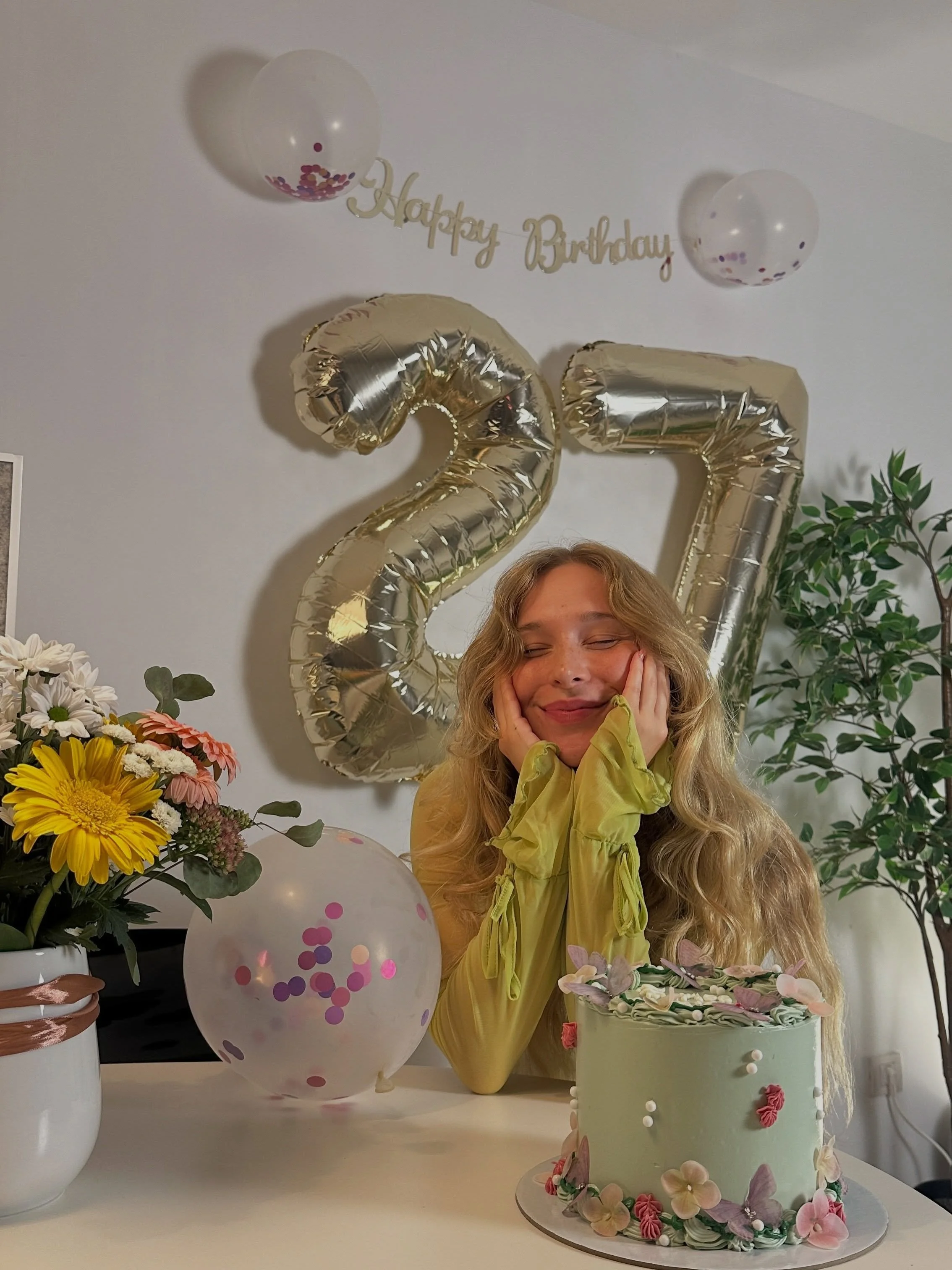 chapter 27 🪽✨🌈 thank you for the all birthday wishes, feeling really loved 🥰 and remember, fairies don&rsquo;t age 😉🌸💕 ft. some signs sent from the angels for me today, rainbow clouds, robins, heart palms, number 33 and black cats 🐈&zwj;⬛✨ fee