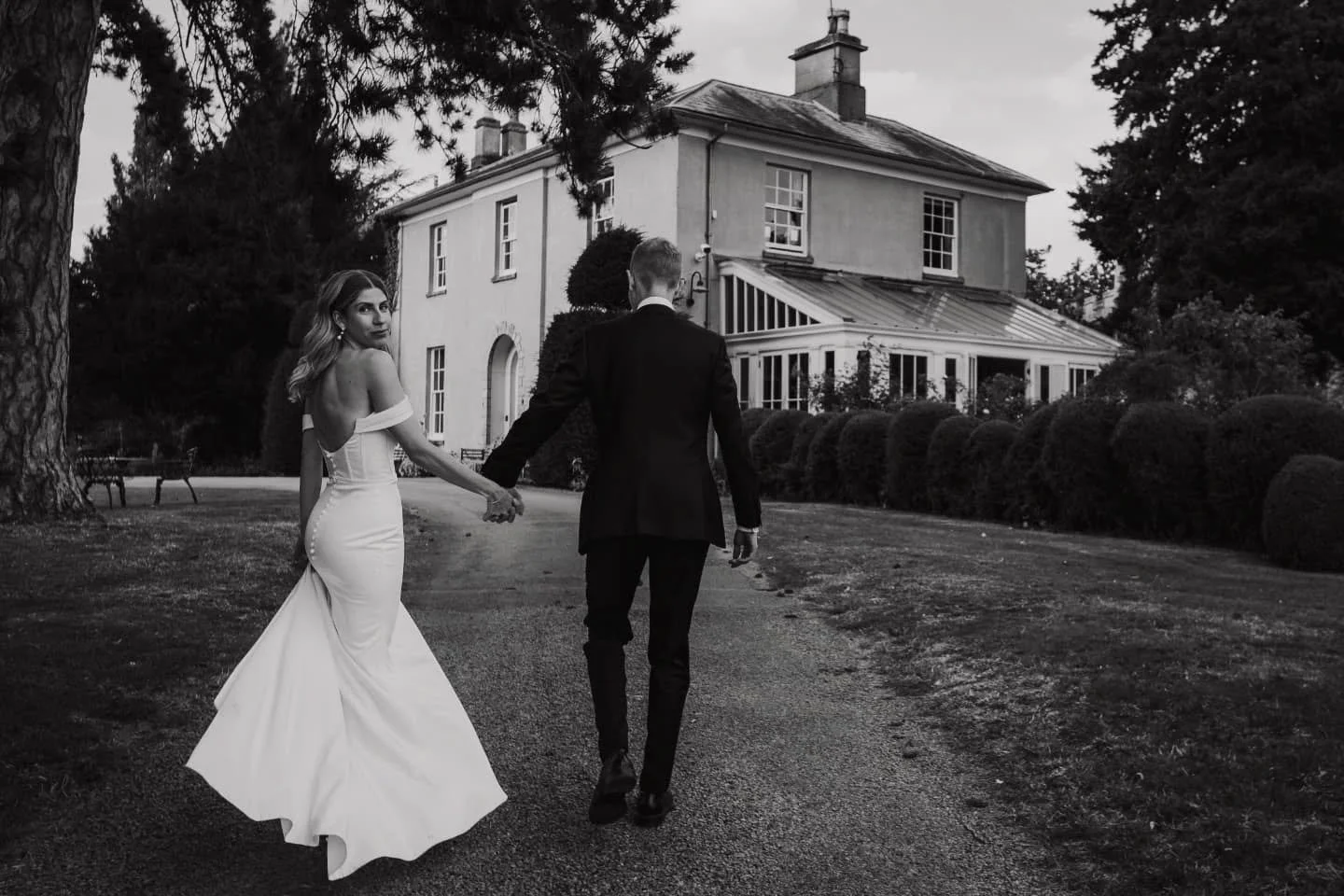 Unpopular opinion: you dont need to have a big guestlist to have the wedding of your dreams. 

Happy 1st wedding anniversary @jessicaagarner and @keithcorpe 🥰🎉
They opted for an intimate ceremony and celebration with all of their nearest and deares