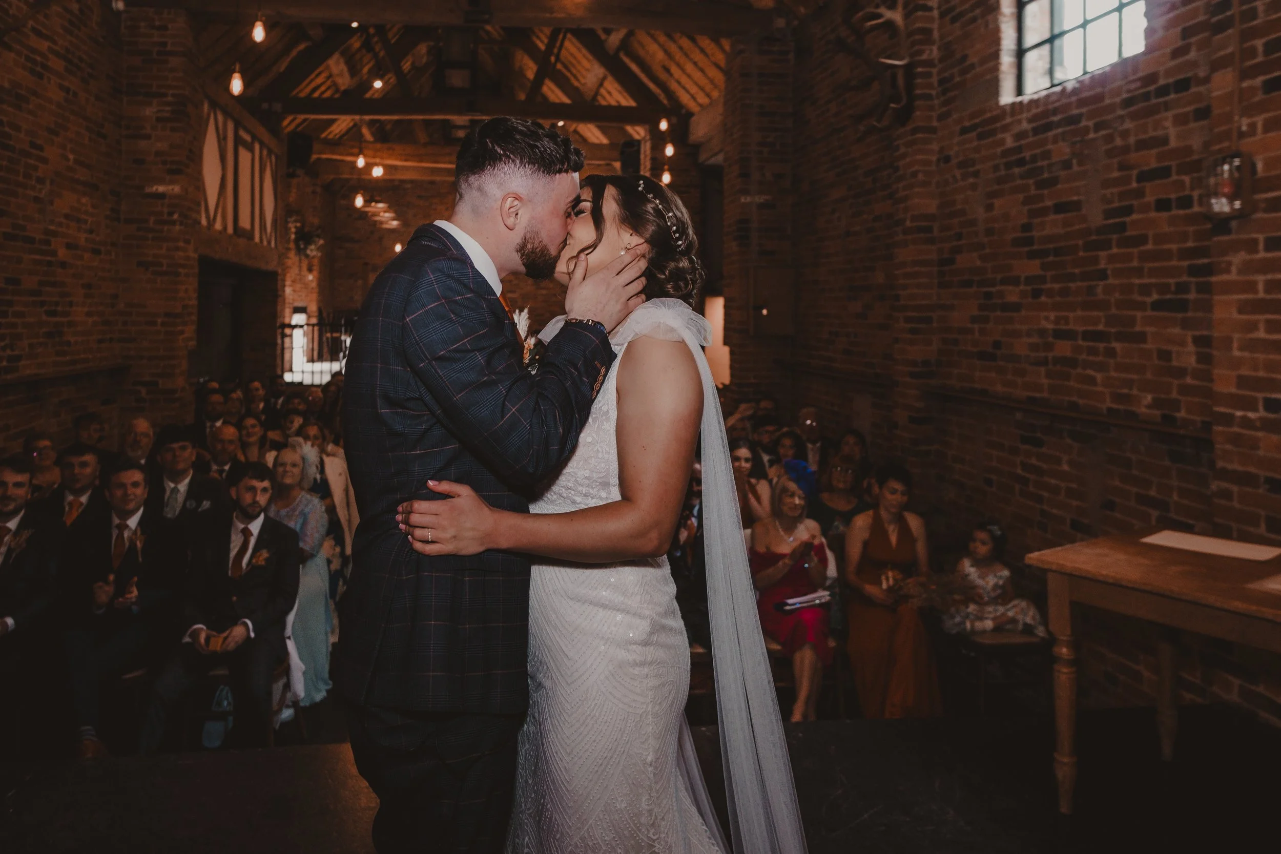 Fist Kiss at Donington Park Farmhouse