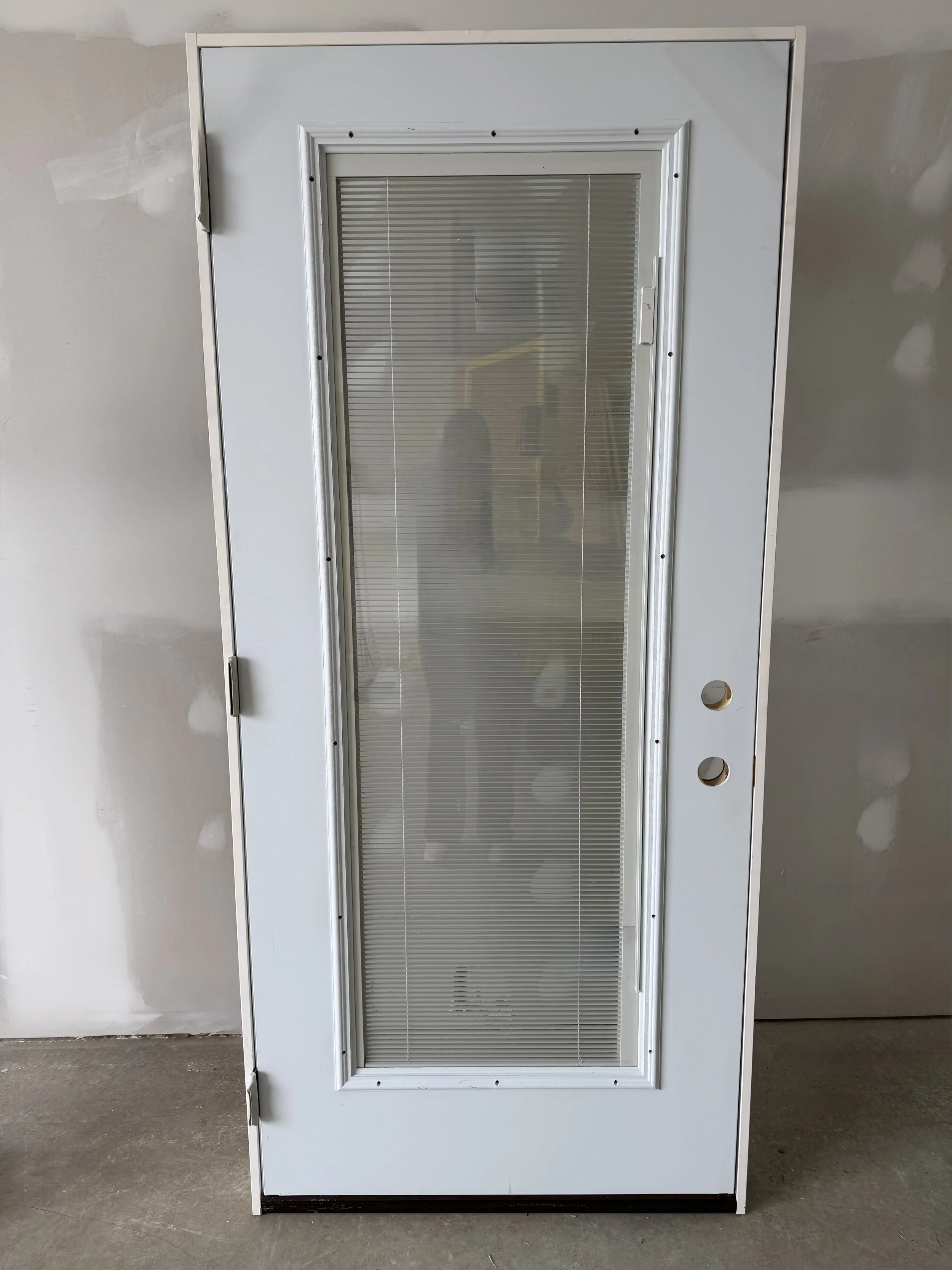 mini blind inside 34.JPG