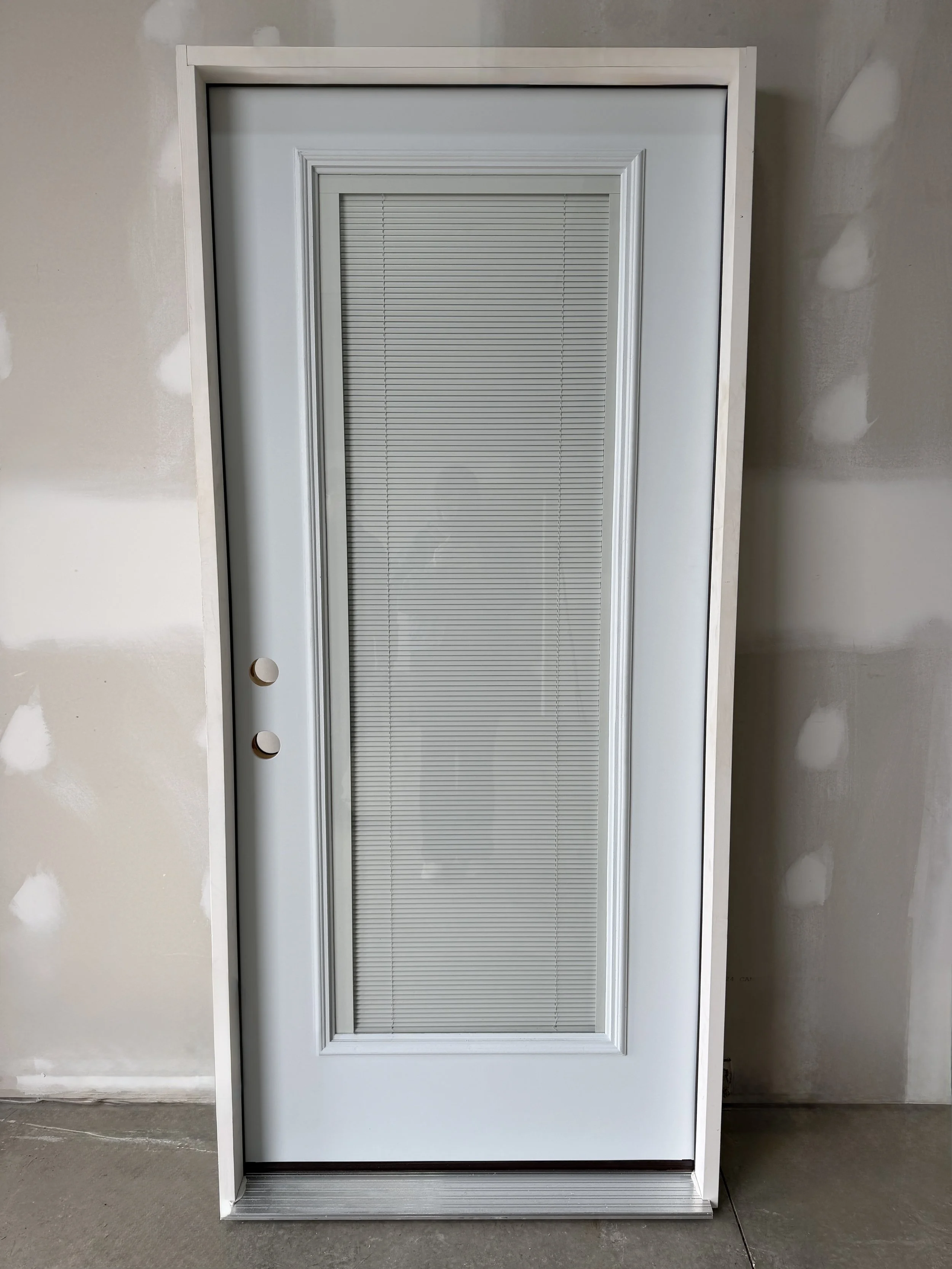mini blind closed 34.JPG