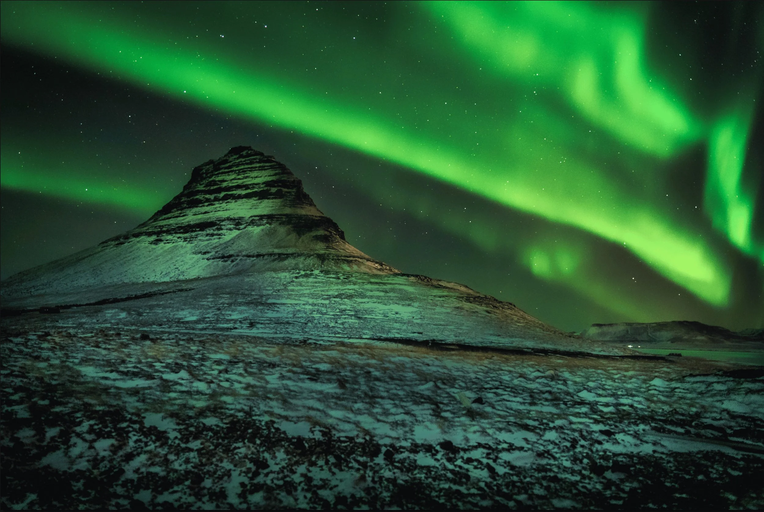 19_KIRKJUFELL_LIGHTPAINTINGS_LeonardoAvezzano_AljuneidiMediaProductions00020.jpg