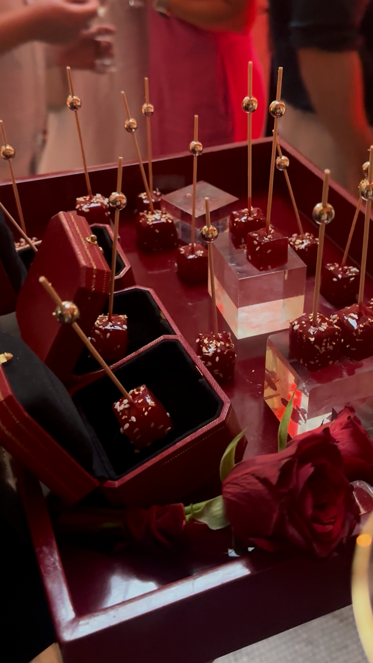 box+canapes.png