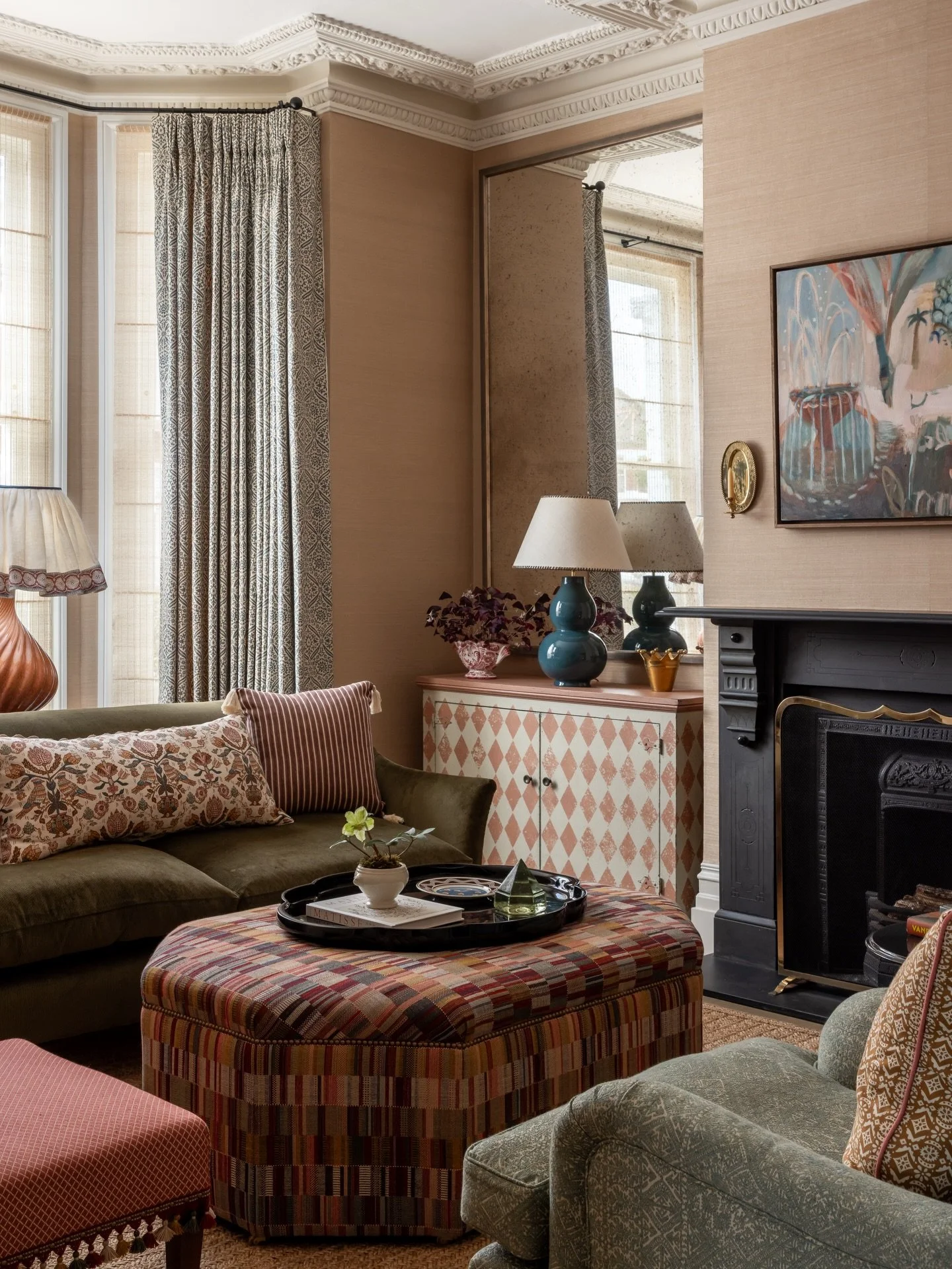 Shot of a sitting room which I loved working on in London 🧡