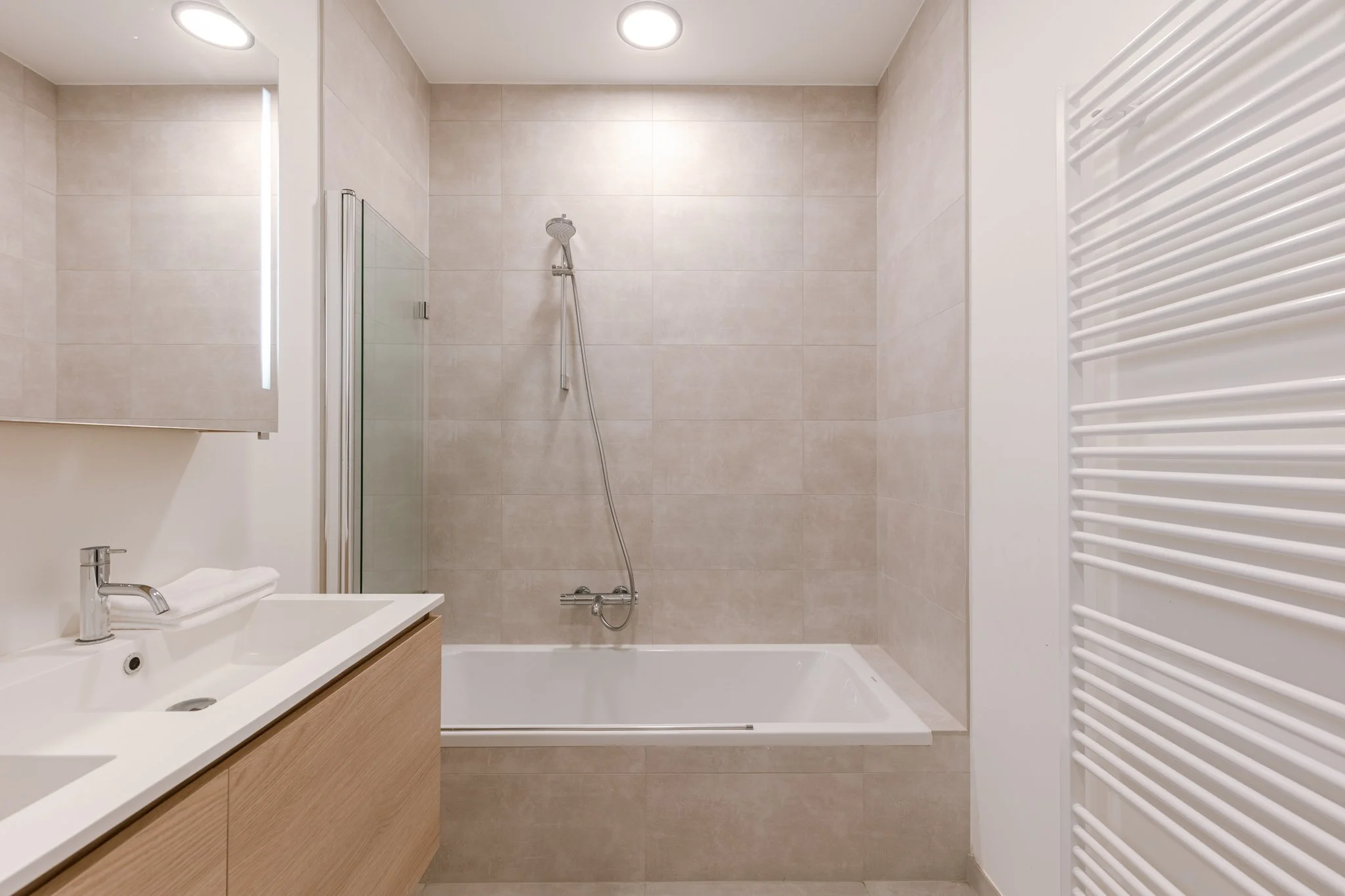 Victorialaan 9 bus 0402, Oostende-5.jpg