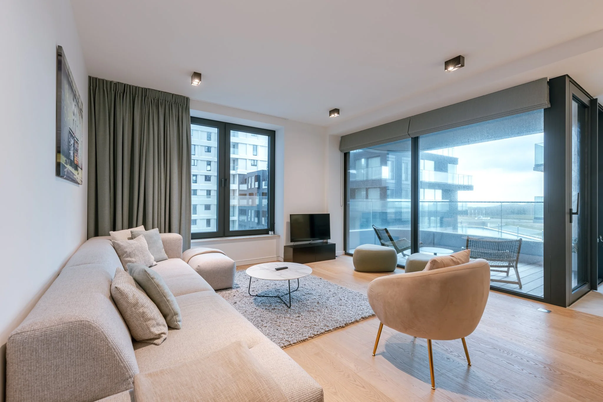 Victorialaan 9 bus 0402, Oostende-15.jpg