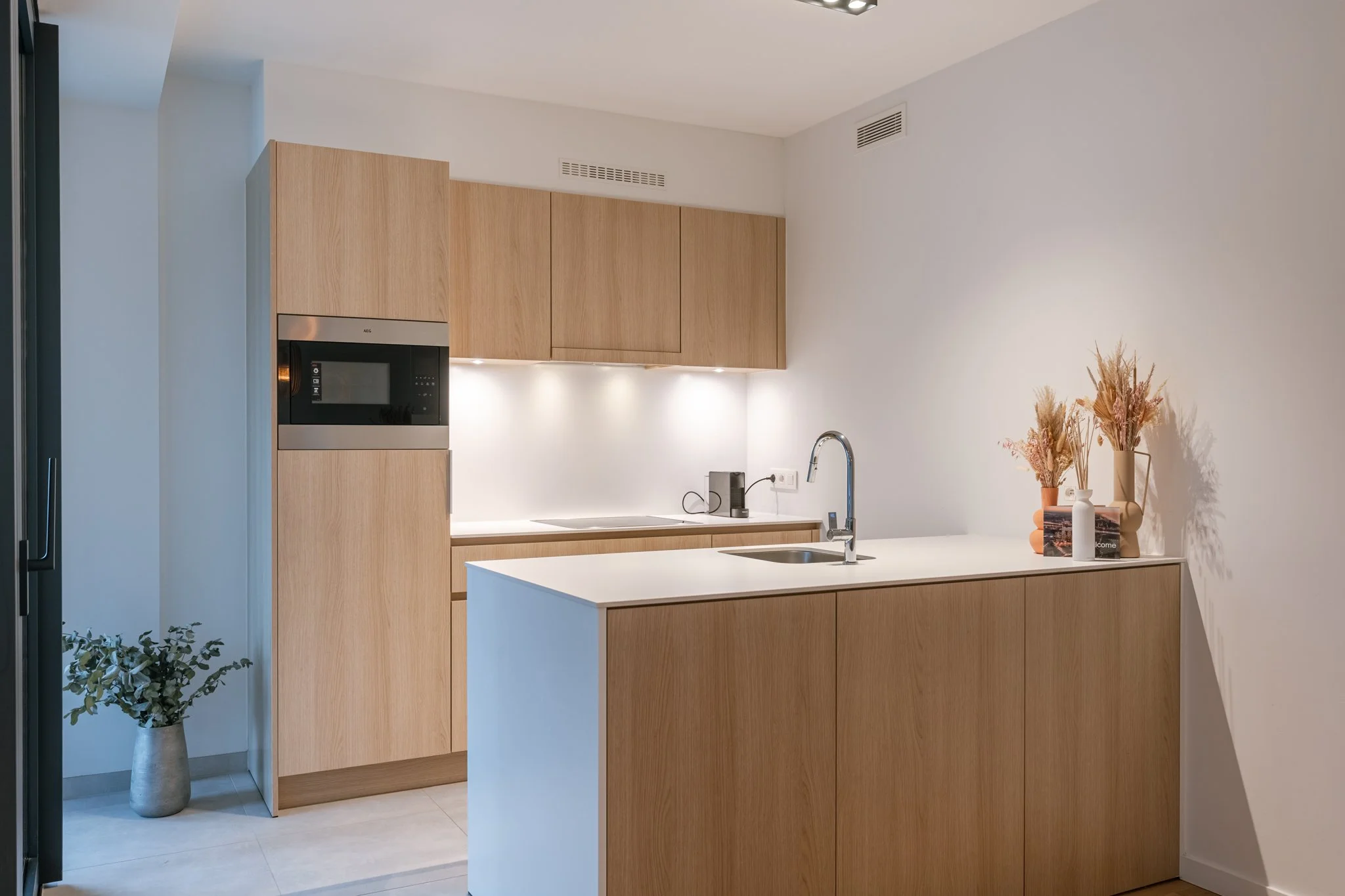 Victorialaan 9 bus 0402, Oostende-17.jpg