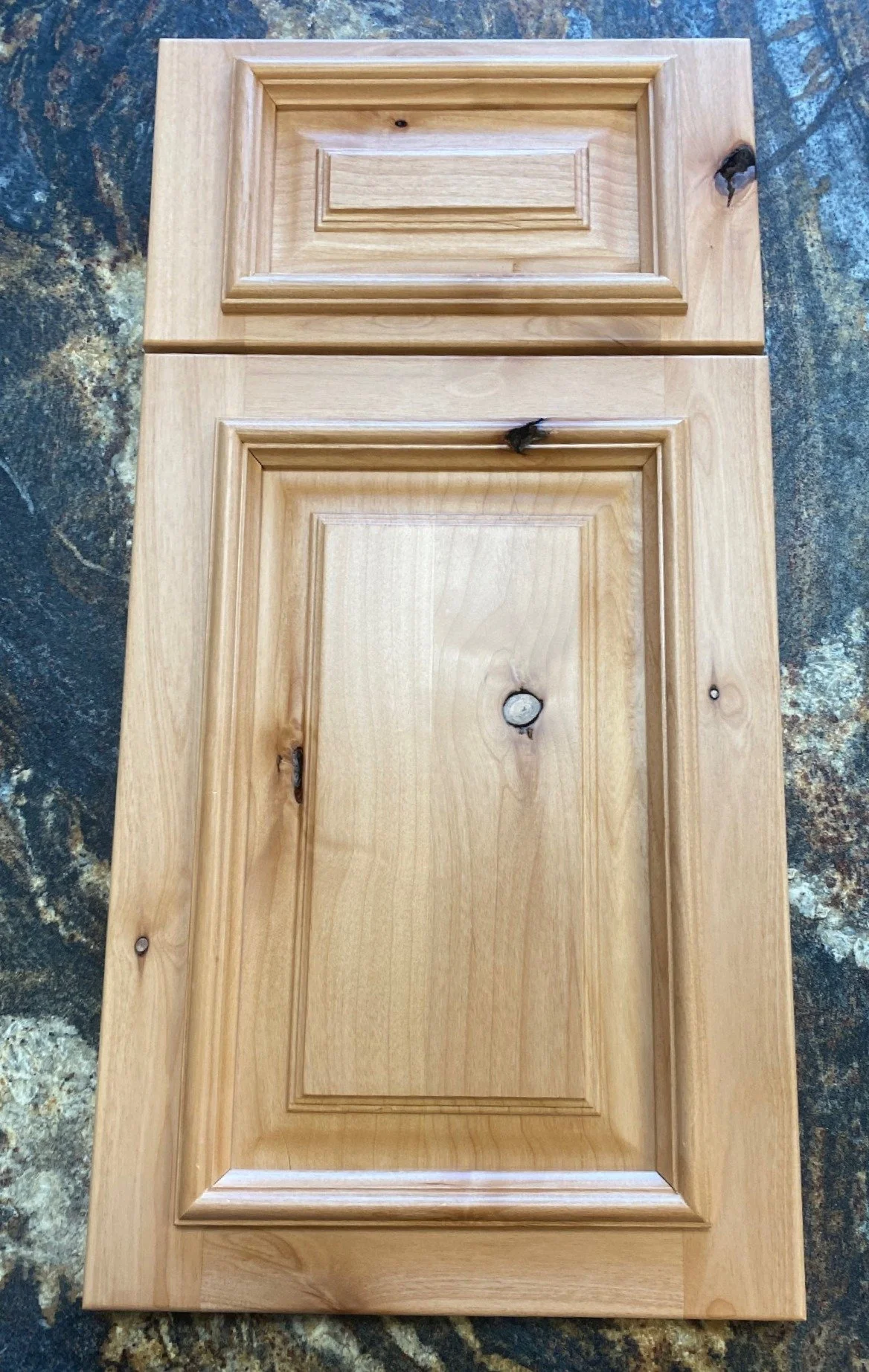 Knotty Alder - No Stain