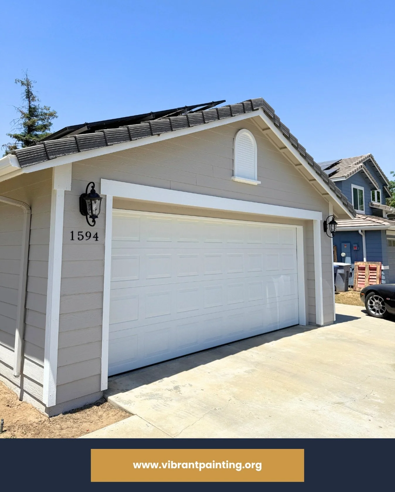 Fresh look, lasting impression.

This home&rsquo;s exterior received a clean and modern update with a fresh coat of paint. The light greige siding, crisp white trim, and updated garage door create inviting curb appeal.

A polished finish that enhance