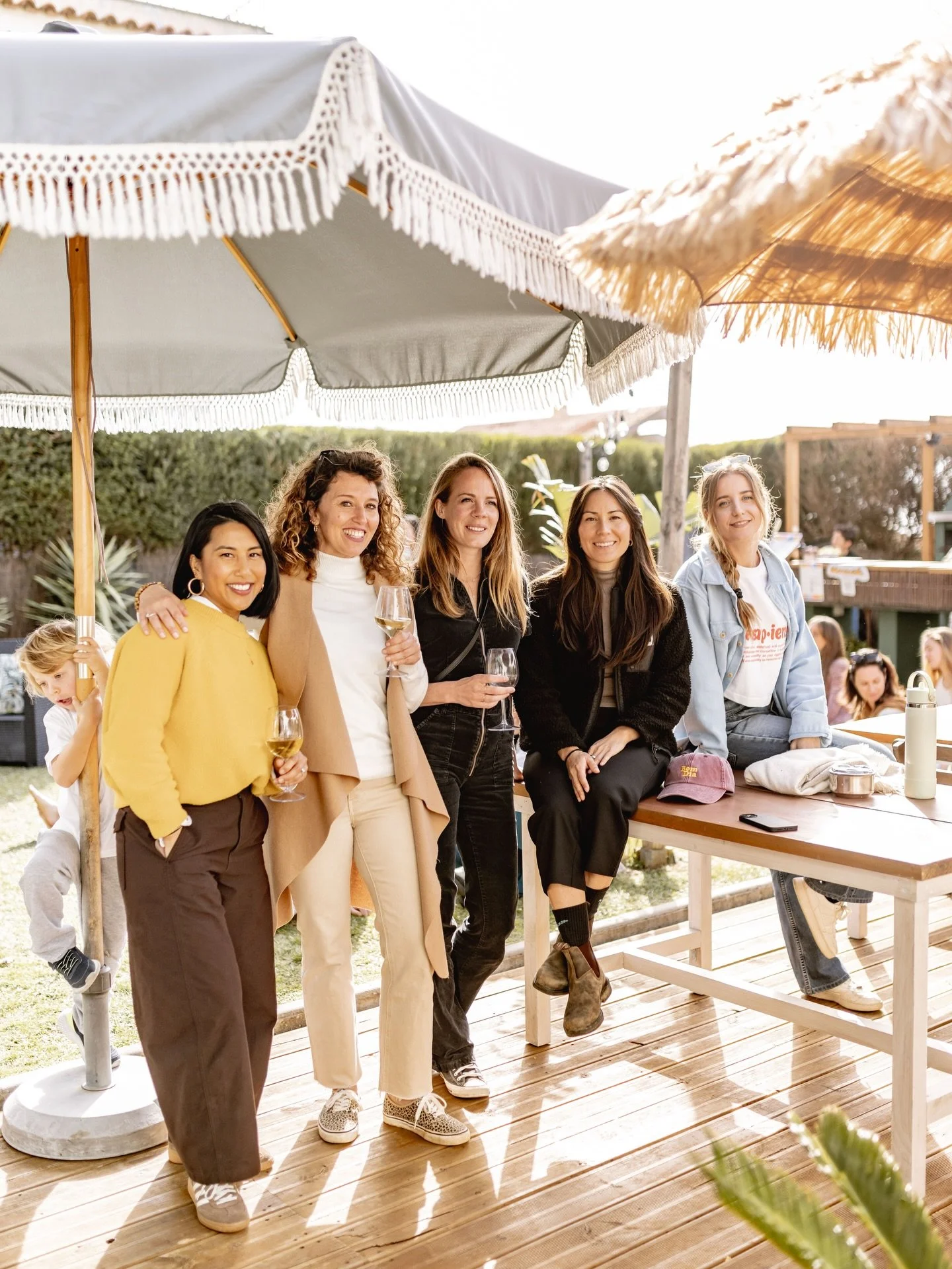 This is what happens when three women&rsquo;s communities and a sandwich brand decide to pull off a market day in 2.5 weeks. @lumacircle.co @hannaletstalk_ @leannahlumauig @shesapiens @knuck.sandwich 

The result? A full courtyard, live music, delici