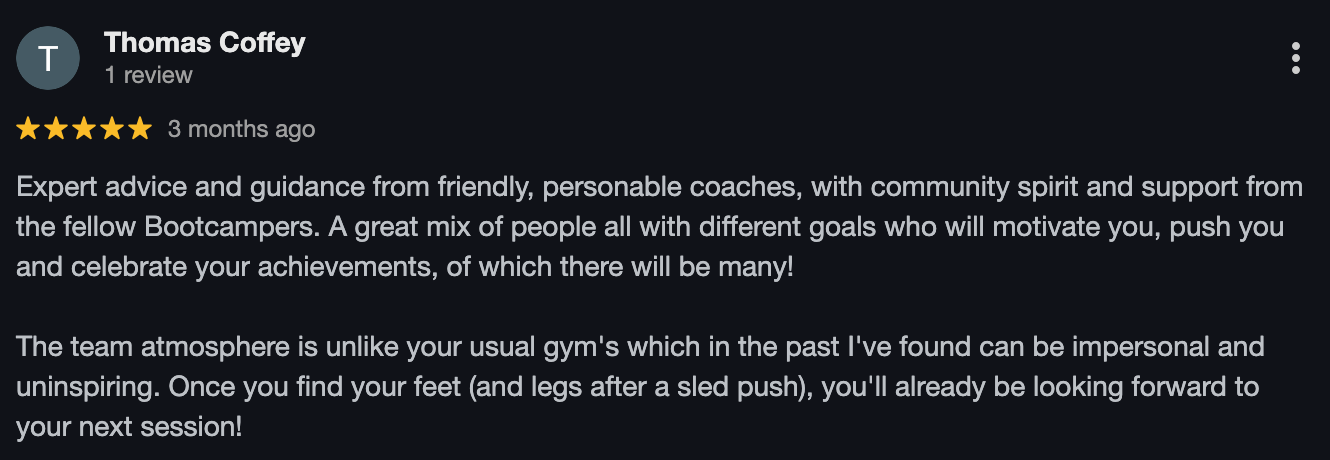 Screenshot of a Google review with five stars, praising friendly coaches, community spirit, and motivating atmosphere, contrasting with typical impersonal gym environments.