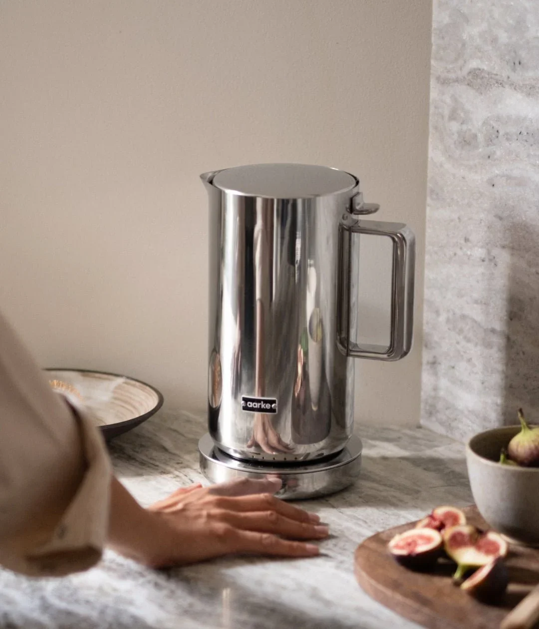 Aarke_ecom_kettle_steel_q3_shoot_1.jpg.webp