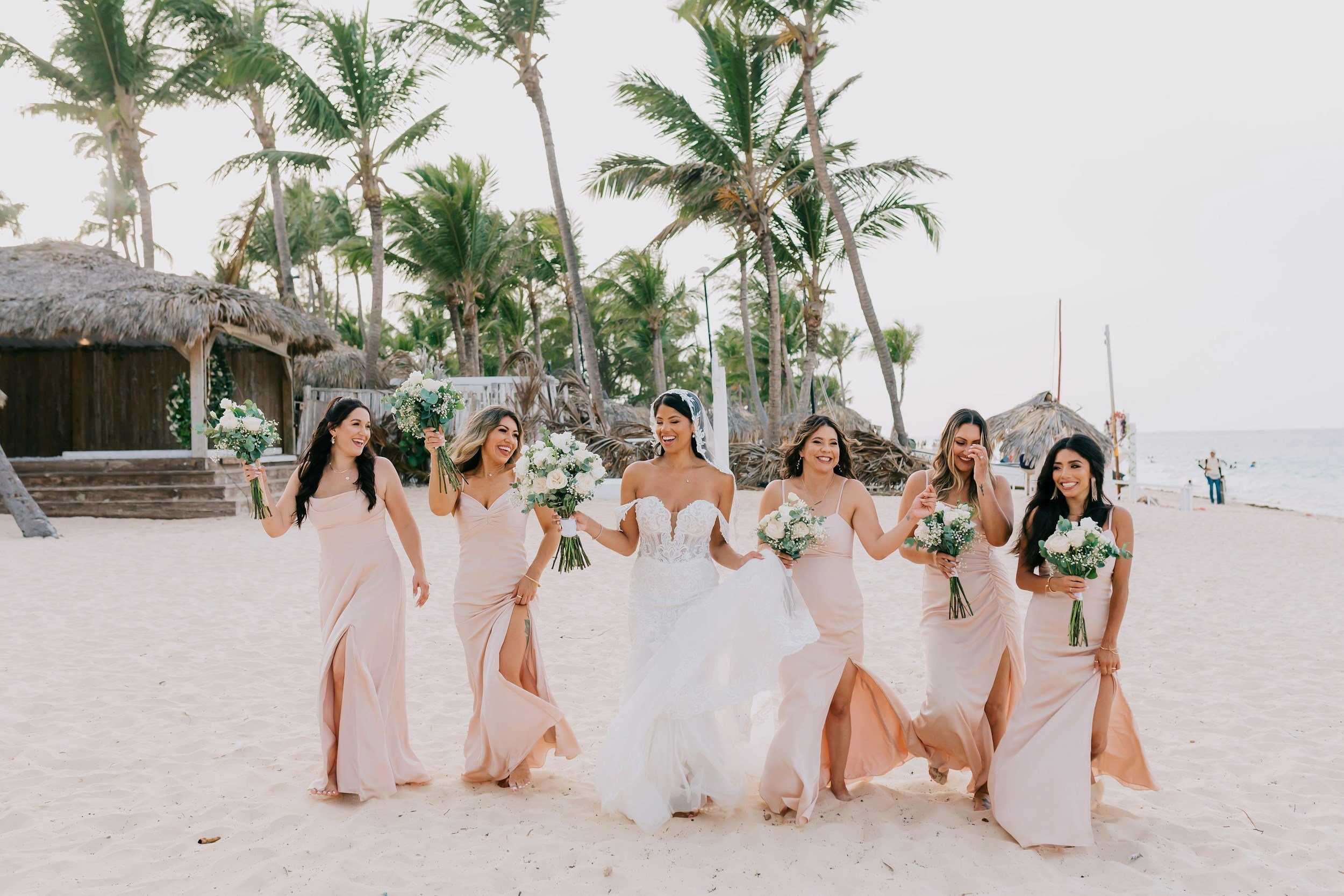 wedding venue Kukua Beach