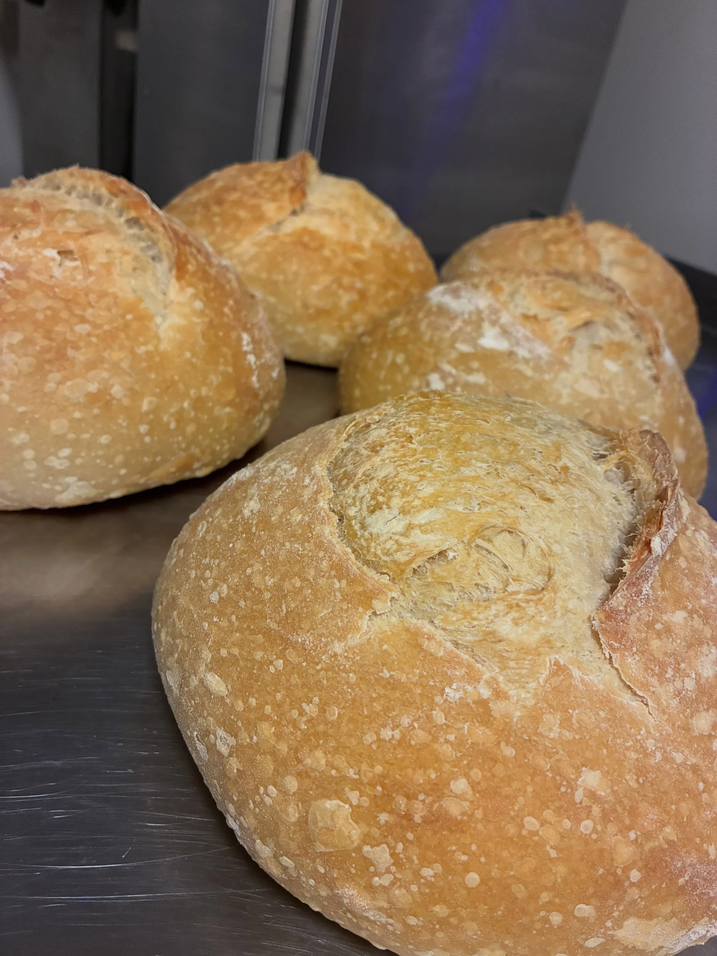 Can&rsquo;t forget about my classic babies!! Go grab your sandwiches this week at K&rsquo;s Deli!! You might know who thier sourdough dealer is 😉 #sourdoughbread #sourdoughclassicloaf #microbaker #lucianasleaveningloaves #supportsmallbusiness