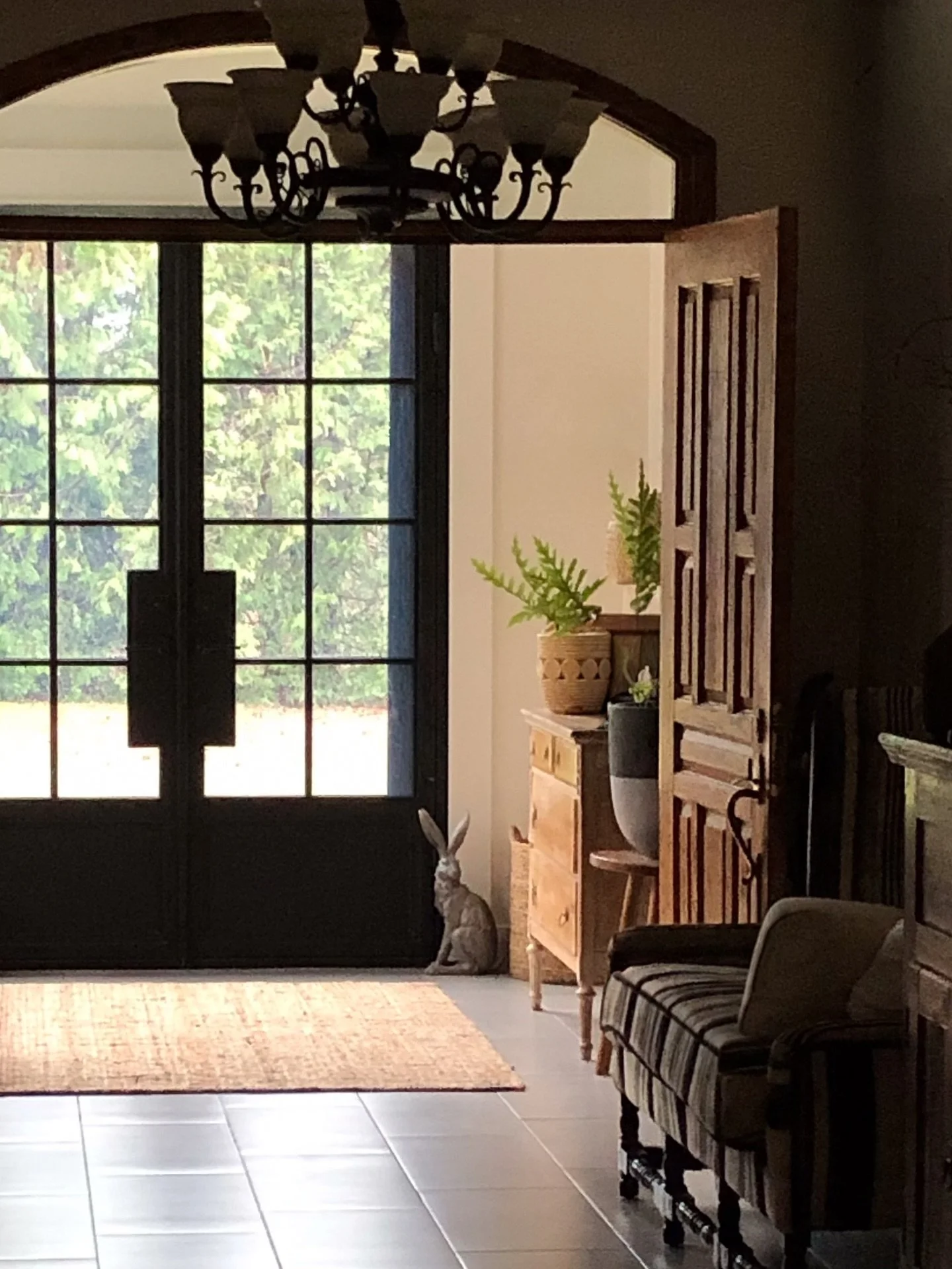 Walking down the hall and couldn&rsquo;t help but turn back&hellip; and wow. That new steel door just glows. The way it pulls light into the space completely changes everything - brighter, warmer, more alive, elegant.
We loved it the first time we sh