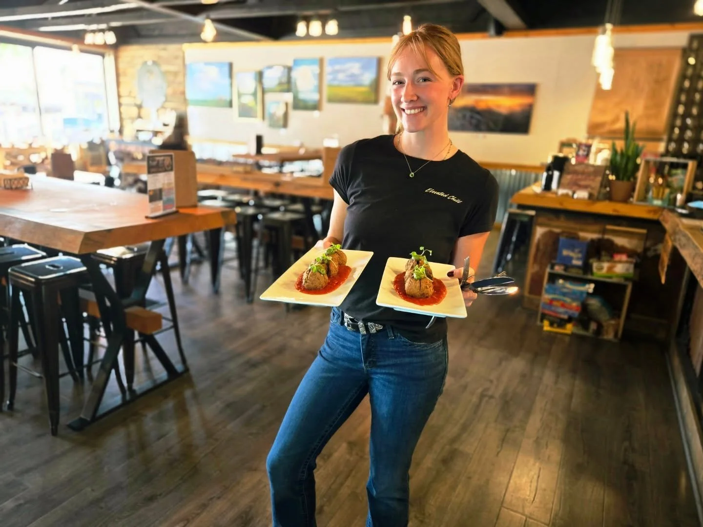 Weekend’s here again—time to soak up that Elevated Chill 🍷
🎶 Live music Friday & Saturday
🎨 Sign up while you’re here for our August Paint & Sip on the 21st
🏄‍♀️ Don’t miss our SUP & Sip adventure! August