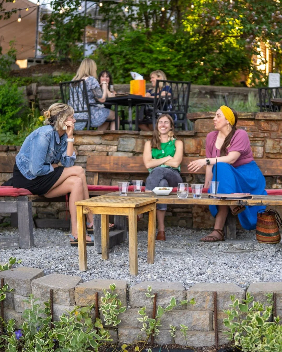 🎉 End of Summer Party at Barrel 33! ☀️🍹
Join us this Labor Day Weekend on our Waterfront Patio as we send summer off in style! 🌊🎶
🎵 Live Music on the Back Patio:
• Friday & Saturday: 6–9PM
• Sunday: 1–4PM
Plus, our T