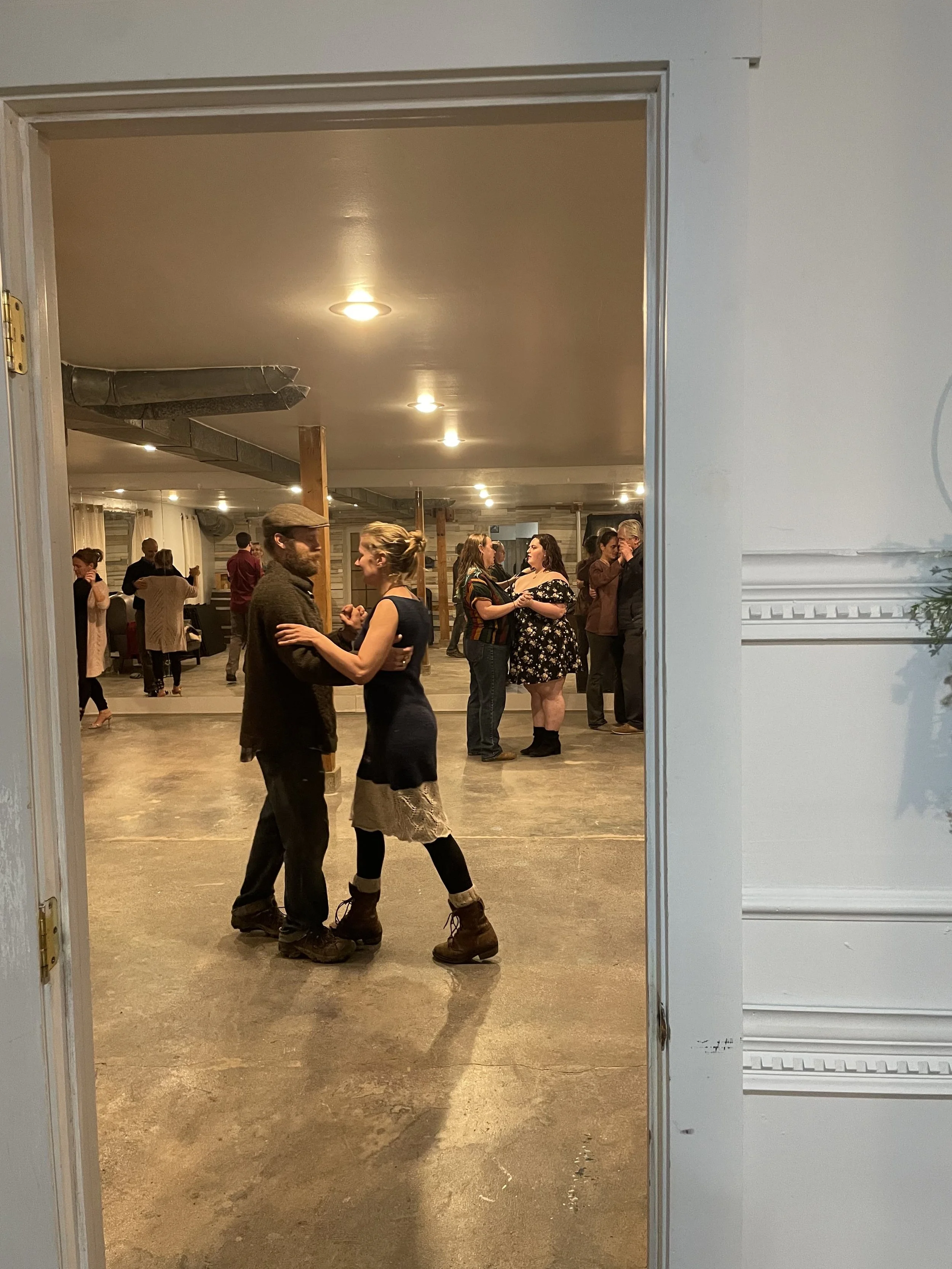 Drop in tango class